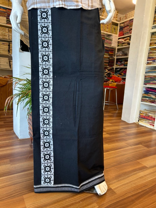 19% Discount!! Kaitharikada Pure Cotton - Single Kaily / Lungi - 2.5 inch White printed kuppadam kara with Black colour body (2 meter / 4 muzham) - 5KK8002AST