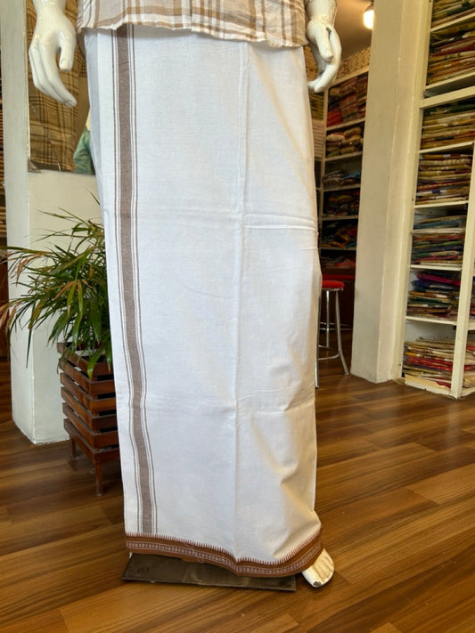 27% Discount!!! Kaitharikada Pure Cotton - Single Kaily / Lungi - 1.5 inch  Brown Striped Kuppadam kara with White colour body (2 meter / 4 muzham) - 13KK8002AST