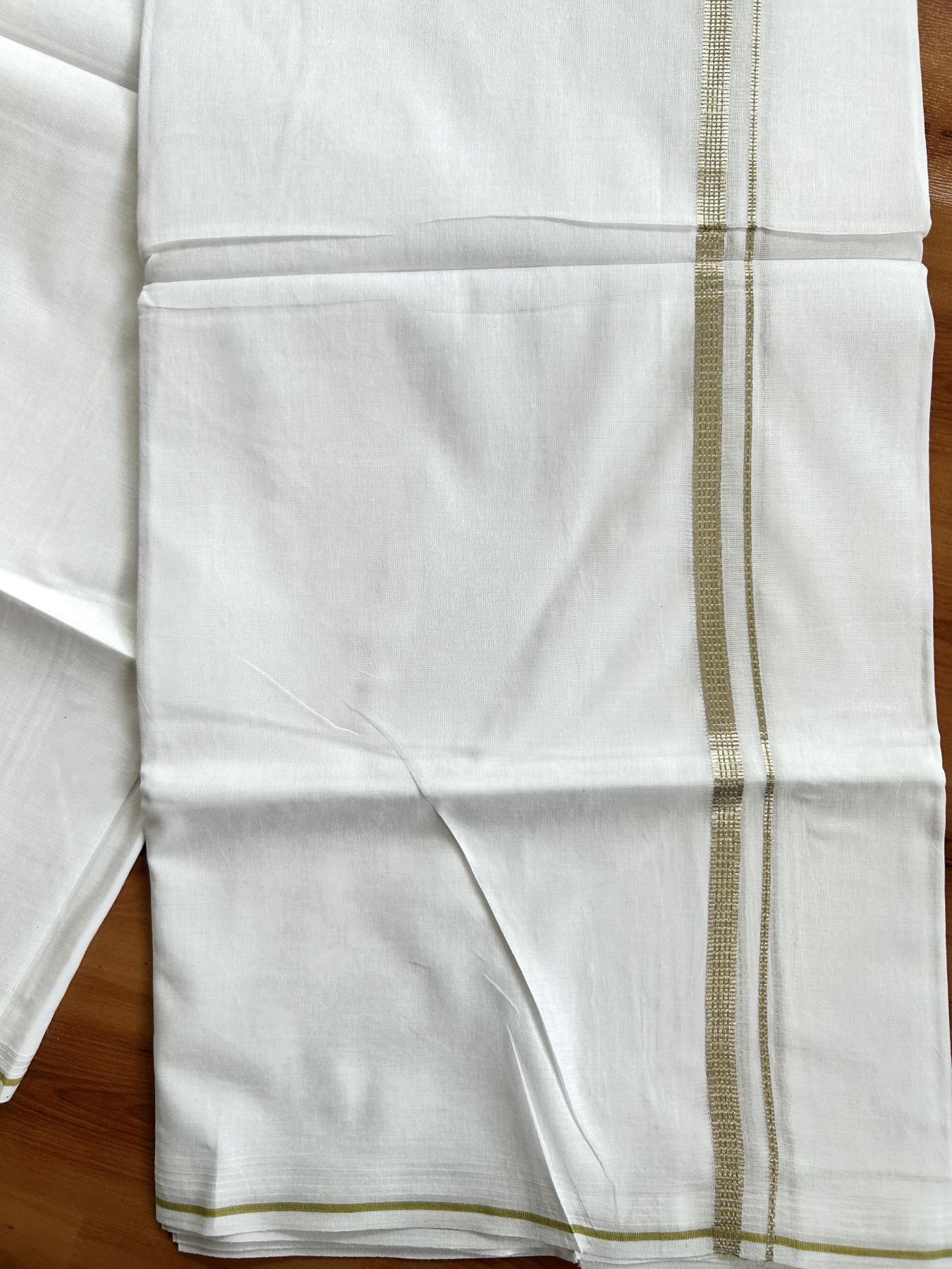 Double Pure White Mundu/Dothi - 20% Discount!! Kaitharikada Balaramapuram Pure Cotton 100x80 - 0.5 cm Silver Kasav & Parrot Green Design Kara - 3.90 mtr (8 muzham) - 46 KK5416 GAN