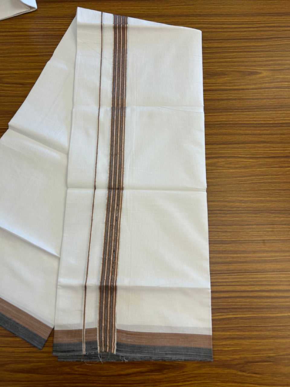 21% Discount!! KaithariKada Balaramapuram 100% Cotton Single Pure White Mundu/Dhoti - 100X80 - 1.25 inch Silver Kasav Black & Brown Stripes kara 1.90 mtr (4 muzham) - 23 KK5282 PMC