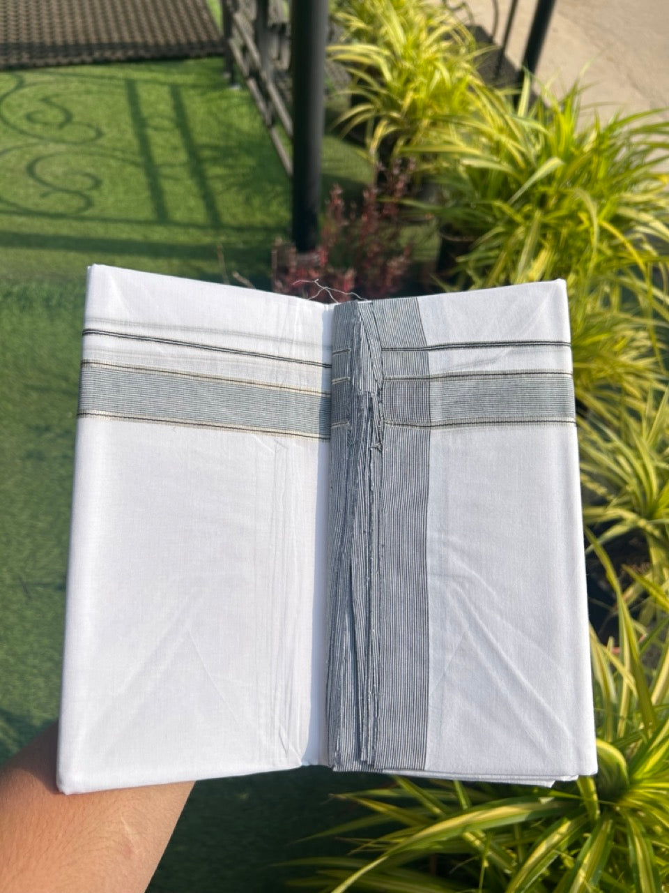30% Discount KaithariKada HANDLOOM Unakkupaav Balaramapuram - 100% PURE Cotton PURE WHITE - 100x100 Double Mundu/Dhoti - 1 inch Black & Silver Kasavu Striped Kara - 15KK5129YAR