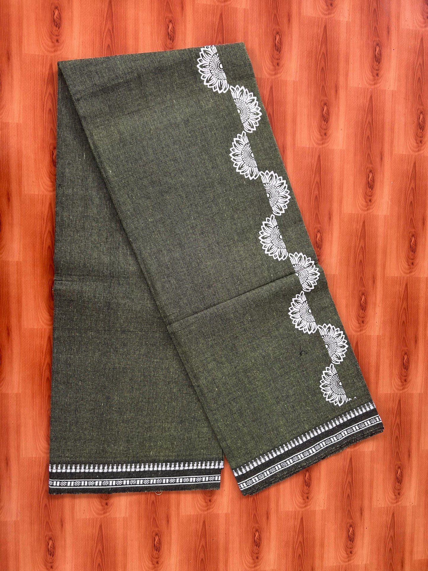 Kaitharikada - Single Kaily / Lungi - Mixed Cotton - 40s twisted - 2.5 inch White Flower Design printed kuppadam kara with Black and Light Green Shaded colour body (2 meter / 4 muzham) - 2  KK8054 GAN