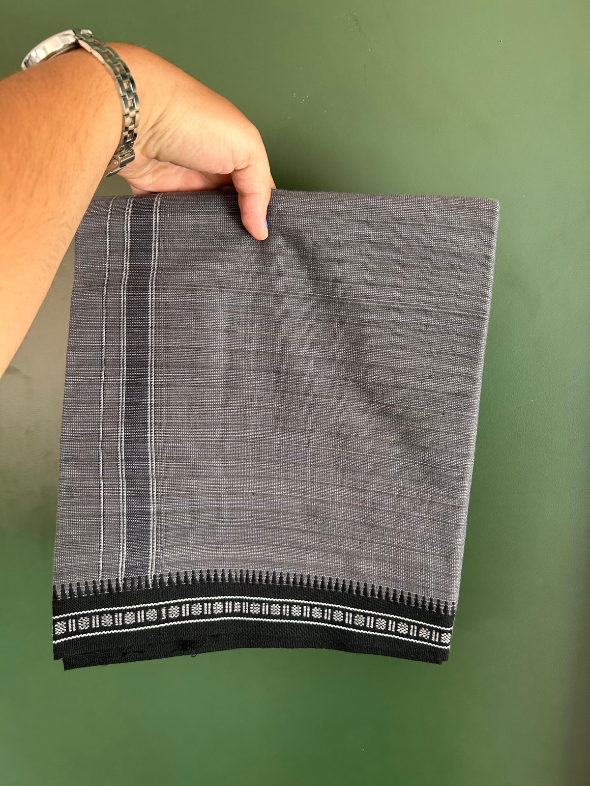 Premium Kathar Type Pure Cotton Single Mundu Kaitharikada - Kaily / Lungi - 2/ 20s - 1.75 inch Black White Striped kara with Grey colour Body Kuppadam Border 2.25 mtr (4.82 muzham) - 4 KK8093 KUT