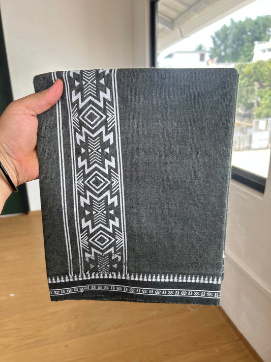 Kaitharikada - Single Kaily / Lungi - Mixed Cotton - 40s twisted - 2.5 inch White Design printed kuppadam kara with Jeans Black Shaded colour body (2 meter / 4 muzham) - 6 KK8054 GAN