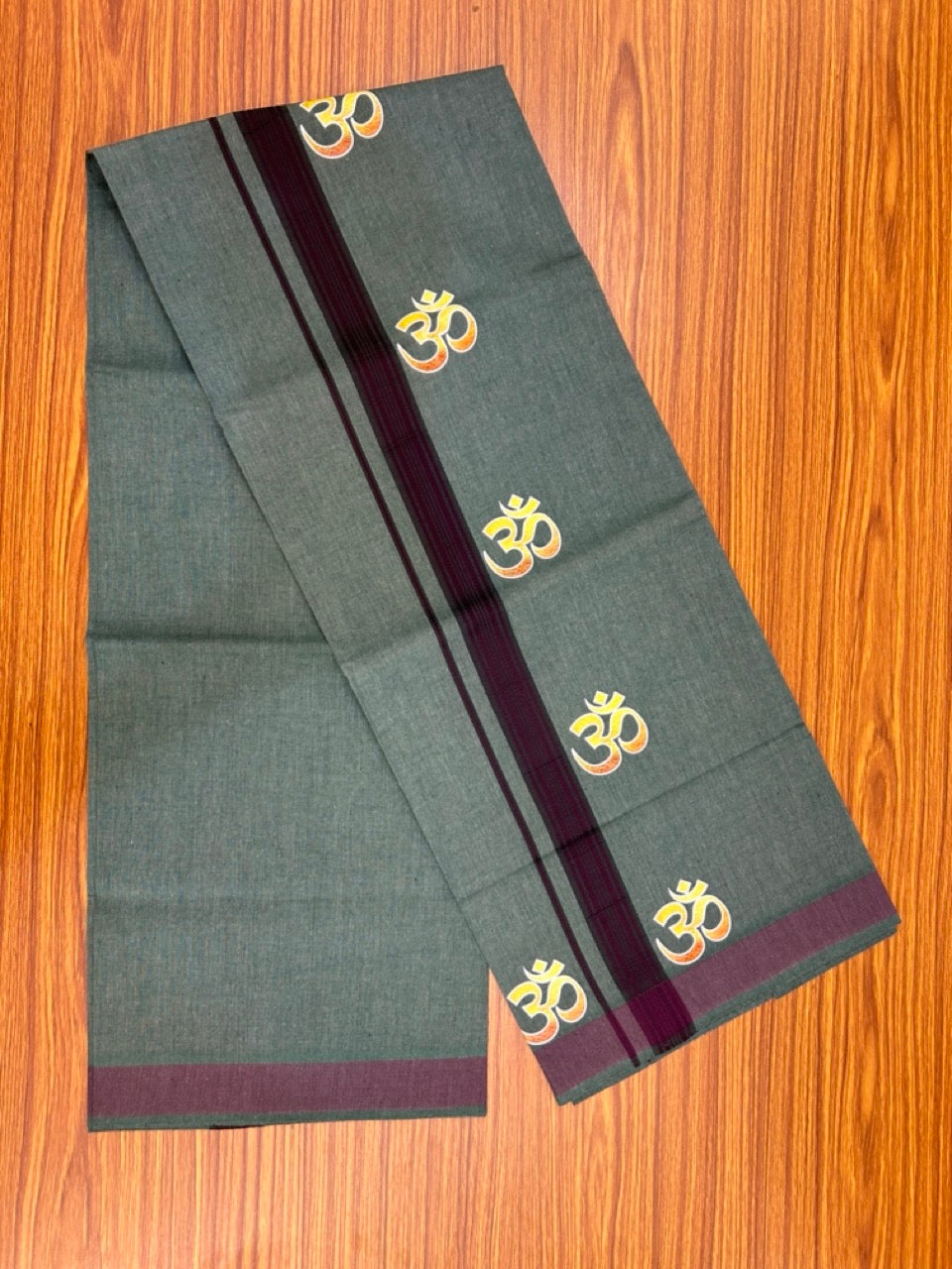 21% Discount ! Kaitharikada Pure Cotton - Single Kaily / Lungi -(40s)- 1.25 inch Purple Striped Ohm Printed Design kara with Green Shaded colour body  (2 meter / 4 muzham) - 48 KK8028 GAN