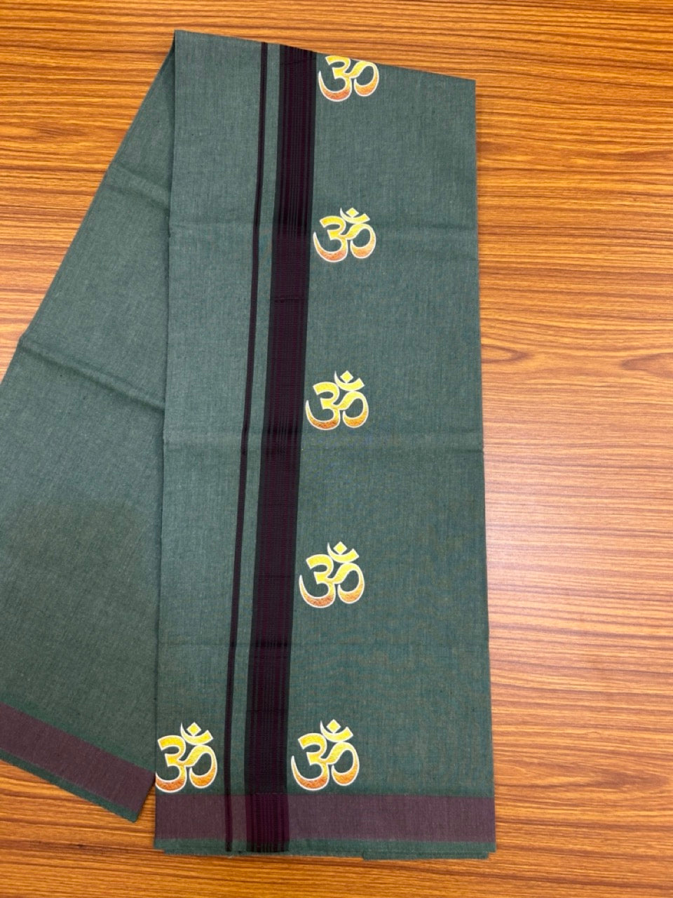 21% Discount ! Kaitharikada Pure Cotton - Single Kaily / Lungi -(40s)- 1.25 inch Purple Striped Ohm Printed Design kara with Green Shaded colour body  (2 meter / 4 muzham) - 48 KK8028 GAN