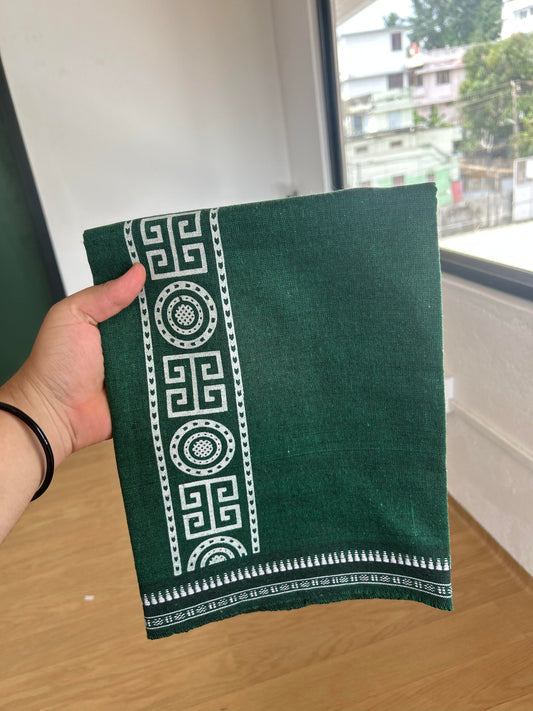 Kaitharikada - Single Kaily / Lungi - Mixed Cotton - 40s twisted - 2.5 inch White Design printed kuppadam kara with  Dark Green colour body (2 meter / 4 muzham) - 16 KK8054 GAN