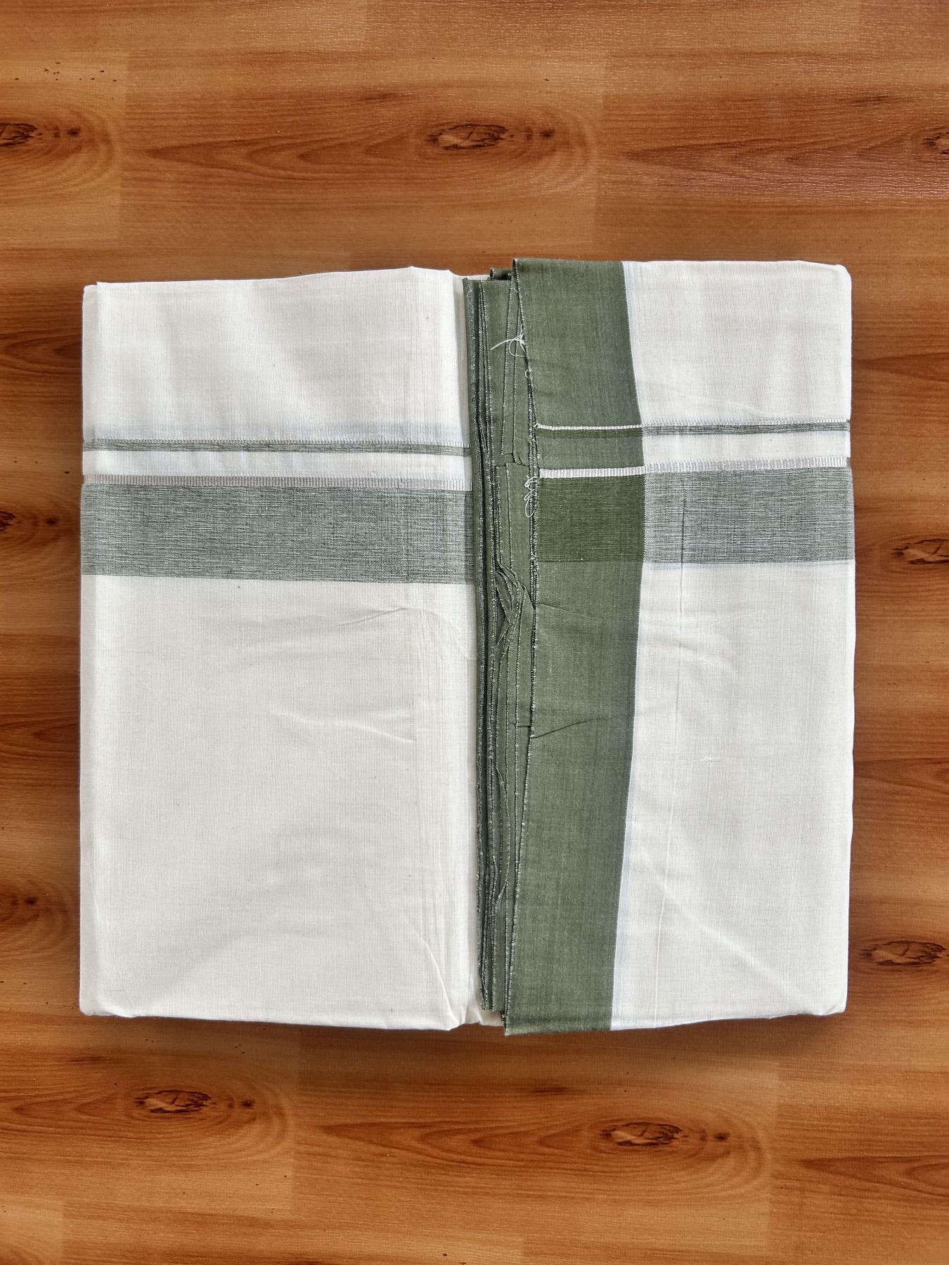 Double Off White (Unbleached) Mundu/Dhoti - 20% Discount! Kaitharikada Pure Cotton - 80x80 - 1.25 Inch Silver Kasav & Olive Green Shaded Kara 4 mtr (8.5 muzham) - 20 KK5465 MRH