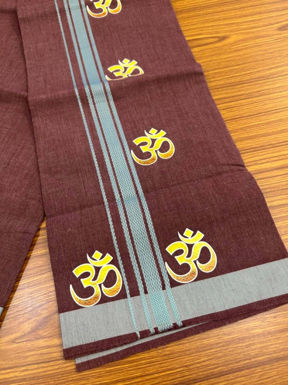 21% Discount ! Kaitharikada Pure Cotton - Single Kaily / Lungi -(40s)- 1.25 inch Teal Green Striped Ohm Printed Design kara with Velvet Maroon Shaded colour body  (2 meter / 4 muzham) - 49 KK8028 GAN