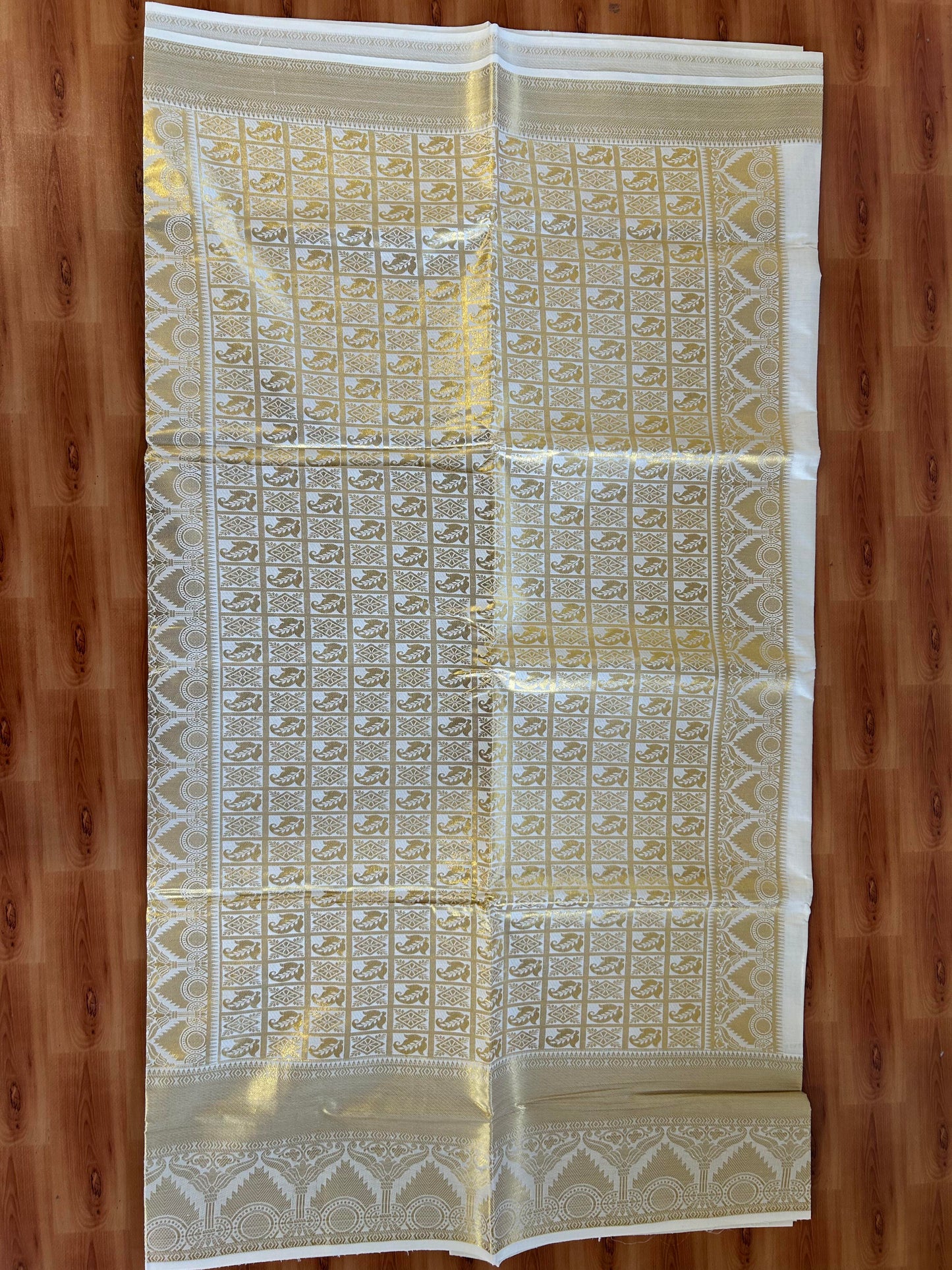 25% Discount! Kaitharikada Kerala Traditional Saree Off white- Mixed Cotton Kasav Saree - Gold Kasav Design Body - 77 KK7000 PMC