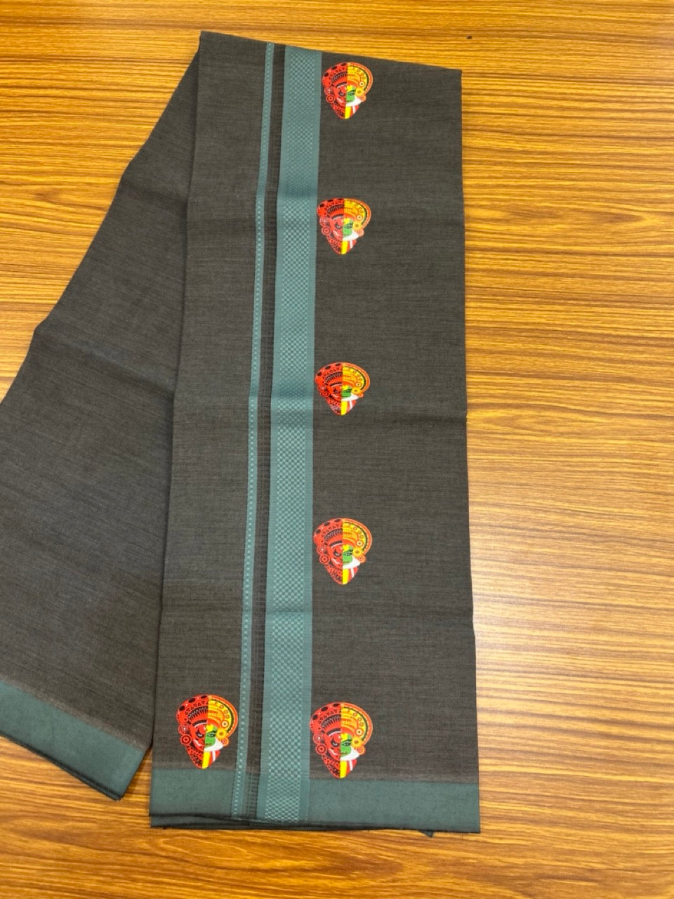 22% Discount! Kaitharikada Pure Cotton - Single Kaily / Lungi - (40s) - 1.25 inch Dark Slate Grey striped Theyyam Kadhakali Printed Design kara with Black shaded colour body  (2 meter / 4 muzham) - 17 KK8028 GAN