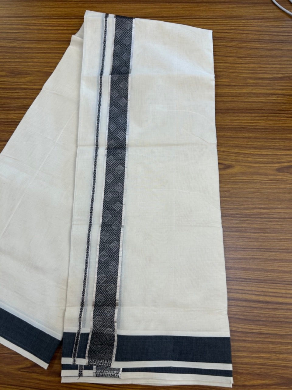 20% DISCOUNT ! KaithariKada Balaramapuram 100%  Cotton Double off white  (Unbleached) Mundu/Dhoti - 100X80 - 1.5 inch Silver kasavu & Black jacquard design kara - 4 mtr (8.5 Muzham) - 26 KK5283 PMC