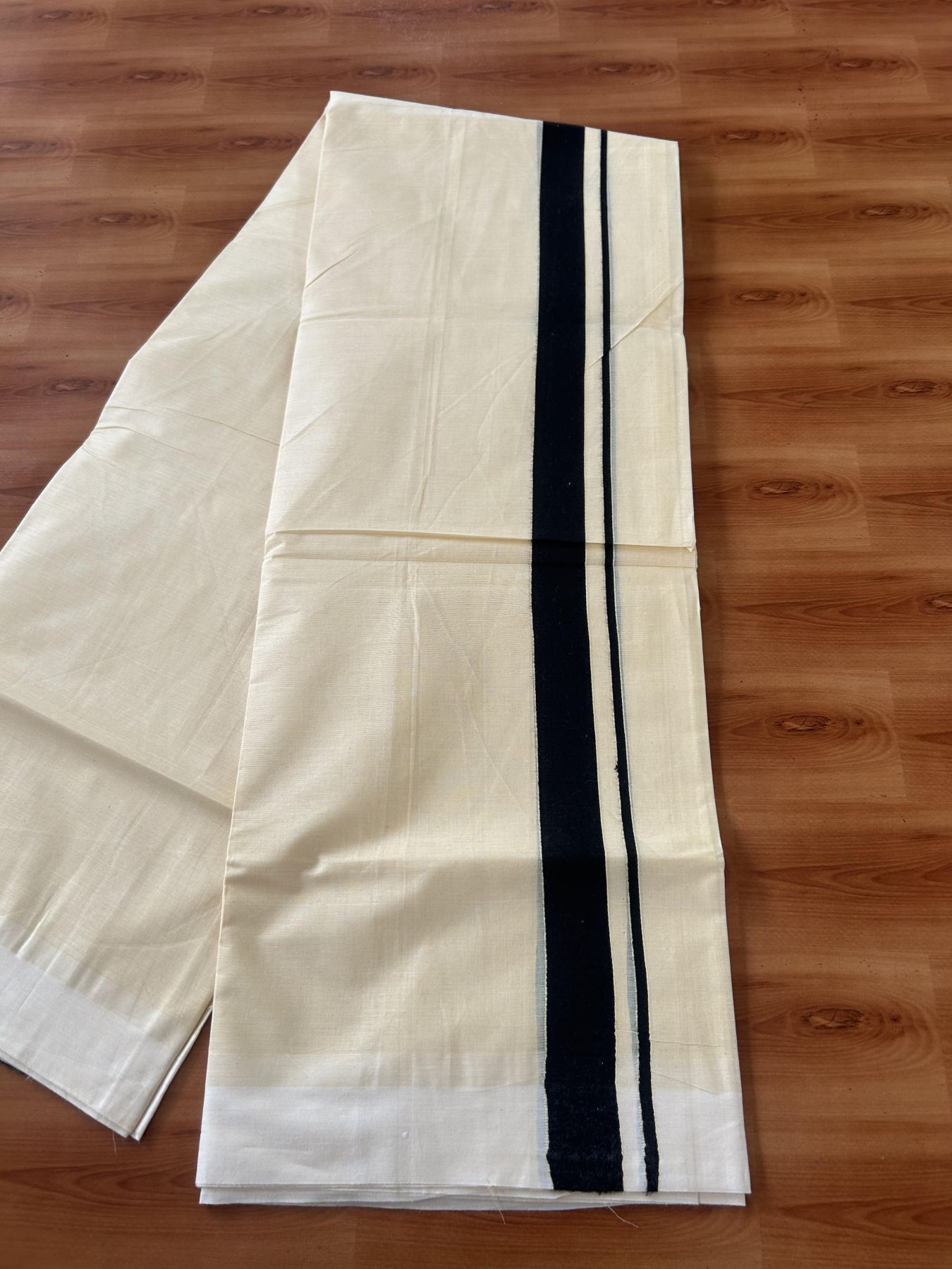 Kannur Kavi - 20% Discount! KaithariKada Balaramapuram Double Mundu/Dhoti - Pure Cotton - 100x80 - Kannur Yellow colour Body 1 Inch  Black kara - 4 mtr - (8.5 muzham) - 11 KK5389 GAN
