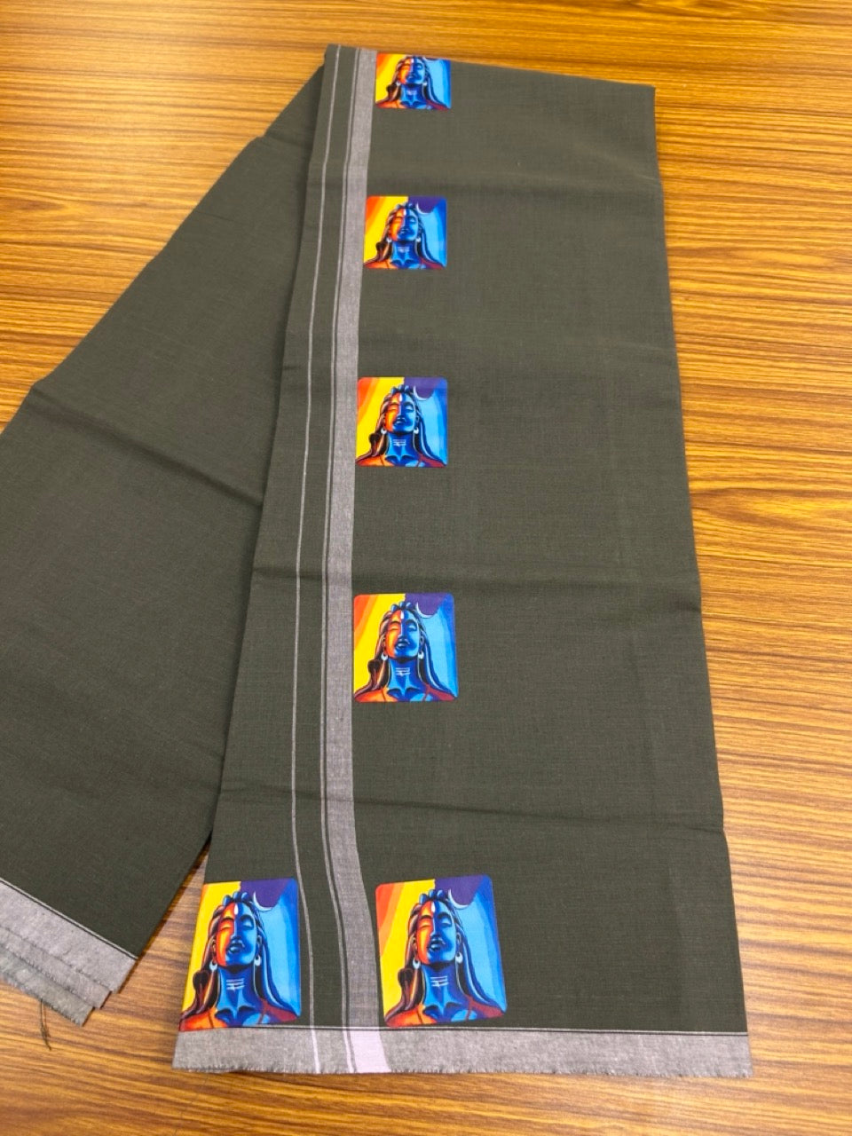9% Discount !! Kaitharikada Pure Cotton - Single Kaily / Lungi - (40s) - Printed Shiva Design & 0.5 inch White kara with Sage Green colour body (2 meter / 4 muzham) - 5 KK8028 GAN