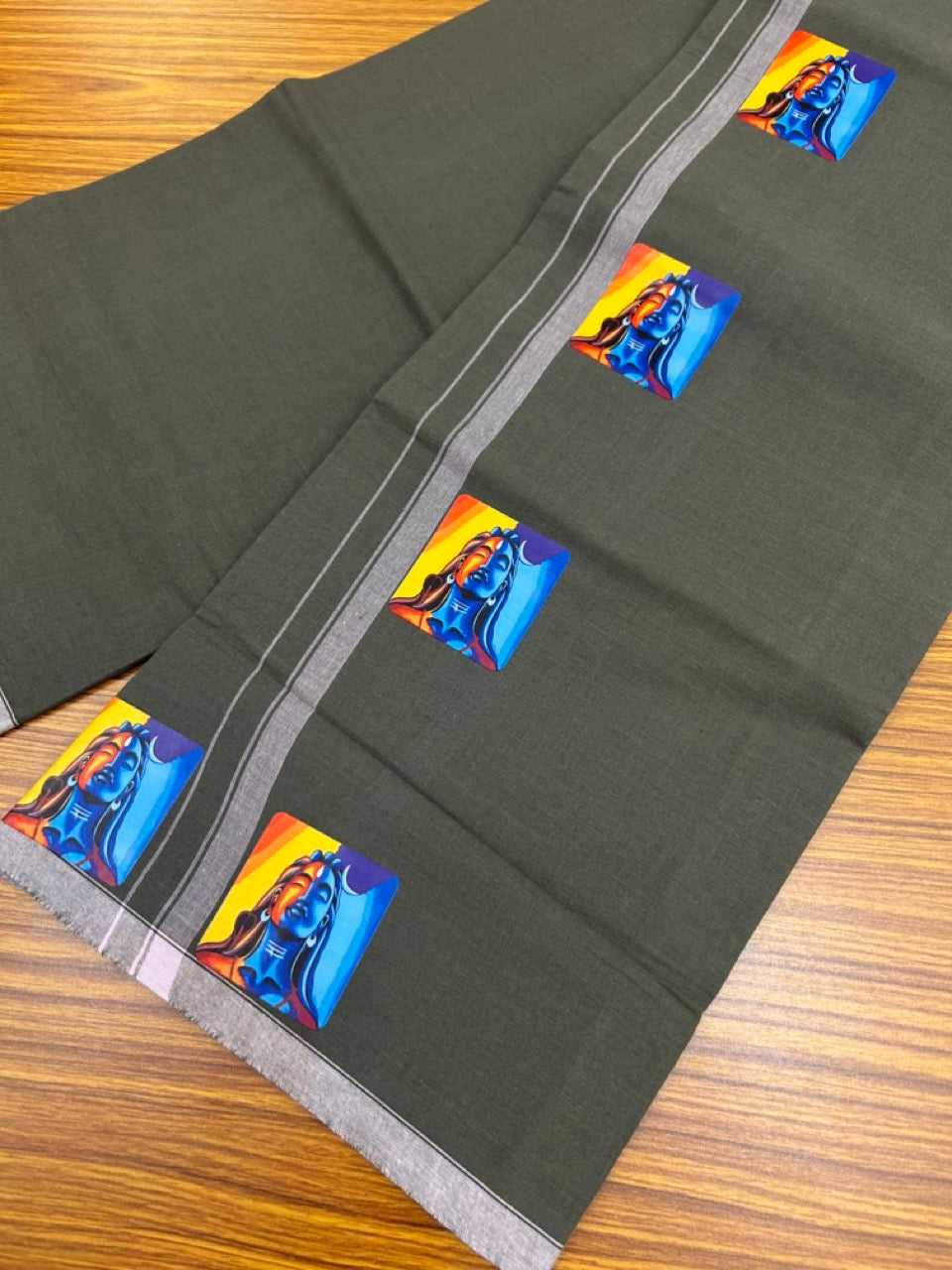 9% Discount !! Kaitharikada Pure Cotton - Single Kaily / Lungi - (40s) - Printed Shiva Design & 0.5 inch White kara with Sage Green colour body (2 meter / 4 muzham) - 5 KK8028 GAN