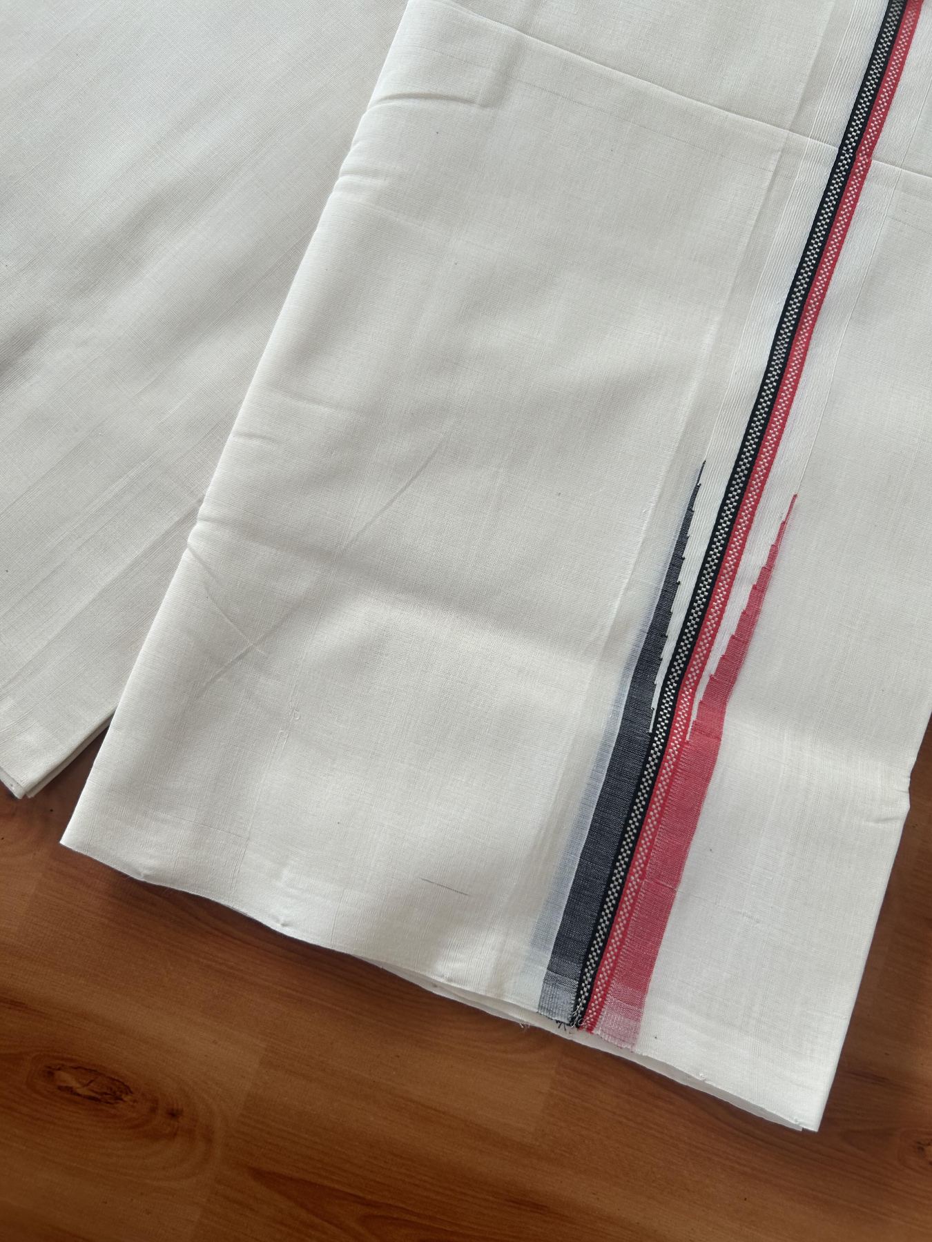 25% Discount!! KaithariKada Handloom Unakkupaav Kerala Handloom - 100% Pure Cotton Off White - (Unbleached) Double Mundu/Dothi - 100X80 - 1.5 inch Black Pinkish Red Puliyilakkara chutty 4.00 meter (8.5 Muzham) - 8 KK5390 REA