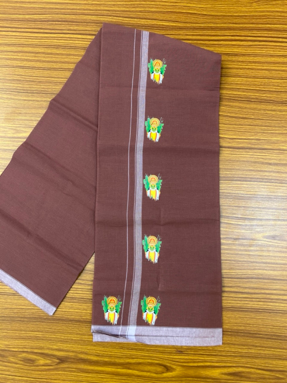 9% Discount !! Kaitharikada Pure Cotton - Single Kaily / Lungi - (40s) - 0.5 inch Kadhakali Printed Design kara with Reddish brown colour body (2 meter / 4 muzham) - 32 KK8028 GAN