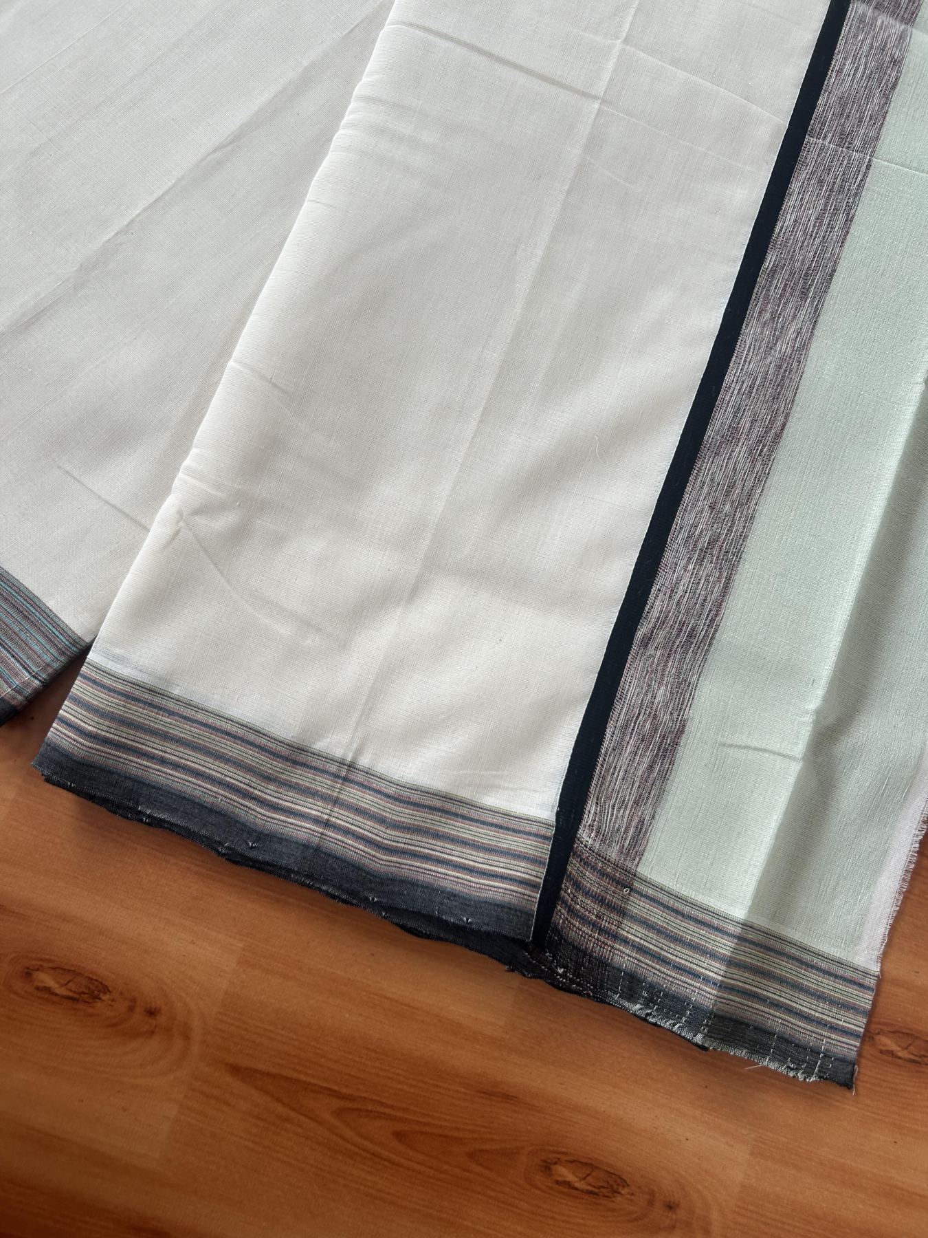 25% Discount!! KaithariKada Handloom Unakkupaav - Kerala Handloom - 100% Pure Cotton Off White - (Unbleached) Double Mundu/Dothi - 100 x 80 - 4.5 inch Multi colour , Black & Light Pista Green Side Striped Kara 4 meter (8.5 muzham) - 2 KK5390 REA