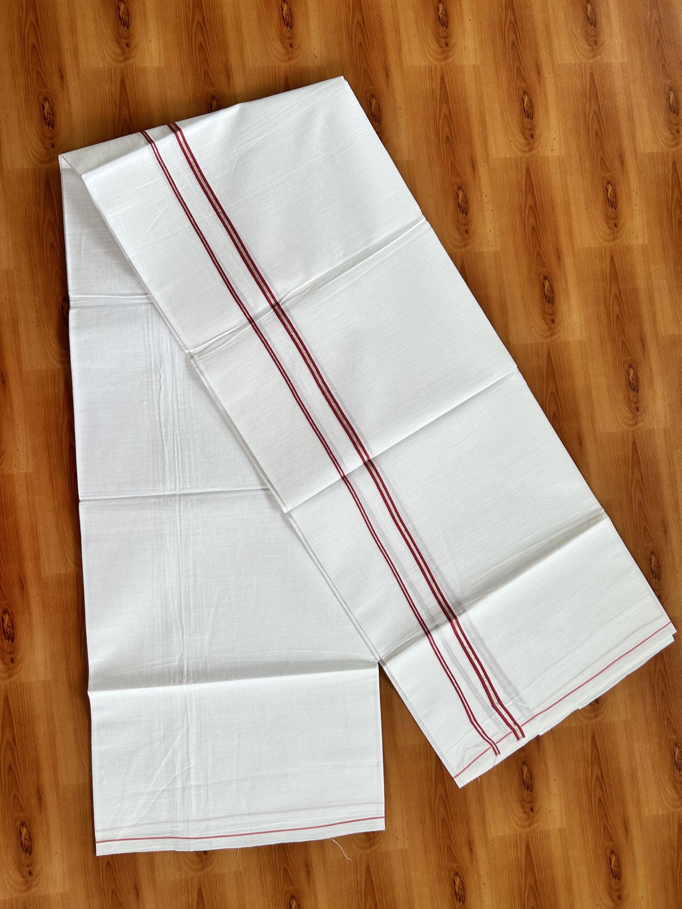 Single Pure White Mundu/Dhoti - KaithariKada Balaramapuram Pure Cotton - 70x30 - 0.3 cm Silver Kasav & Pinkish Red Striped Kara 1.90 mtr (4 muzham) - 33 KK5418 PMC