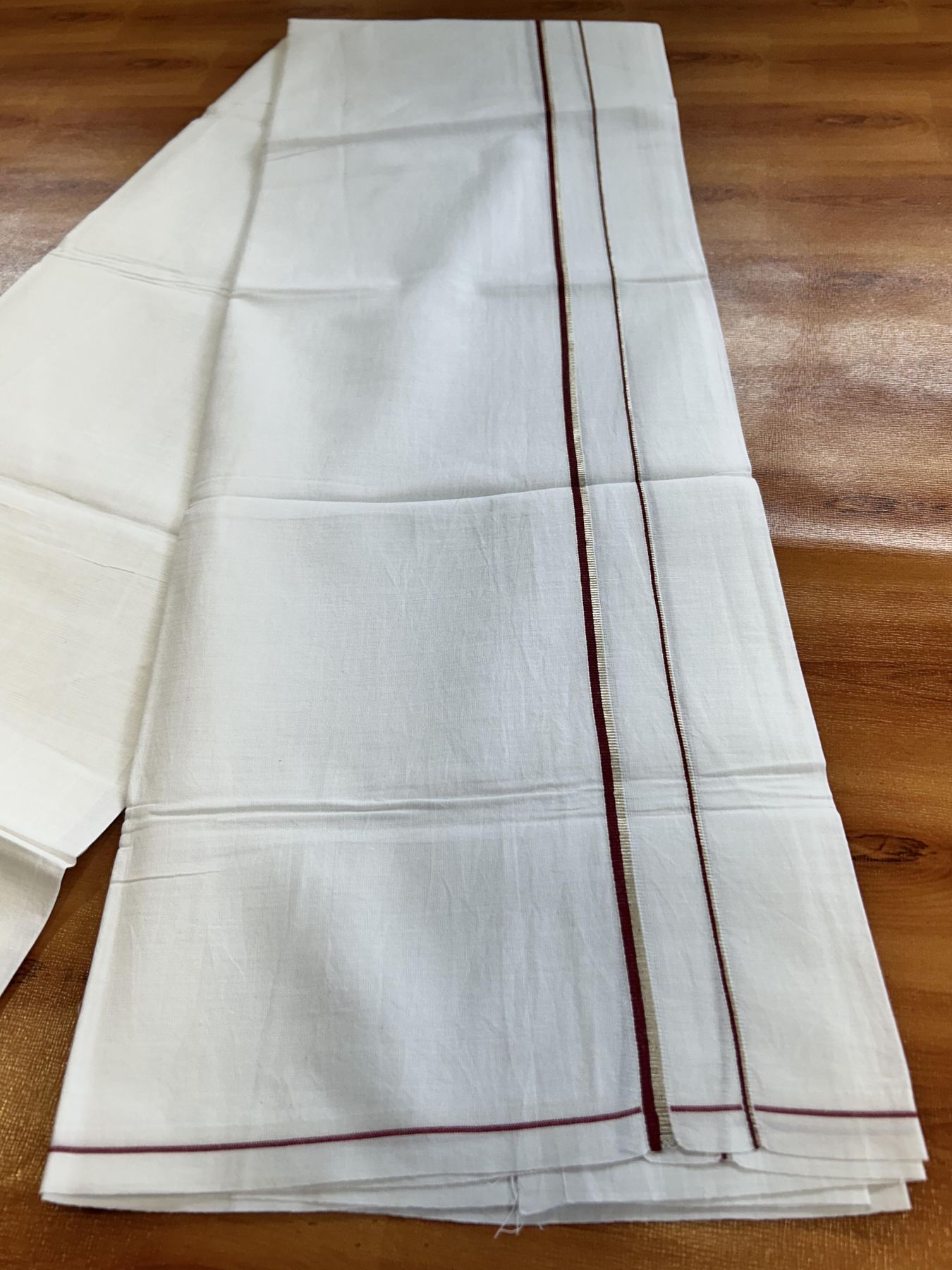 Single Pure White Mundu/Dhoti -KaithariKada Balaramapuram Pure Cotton - 70x30 - 0.3 cm Silver Kasav & Maroon Kara 1.90 mtr (4 muzham) - 31 KK5418 PMC