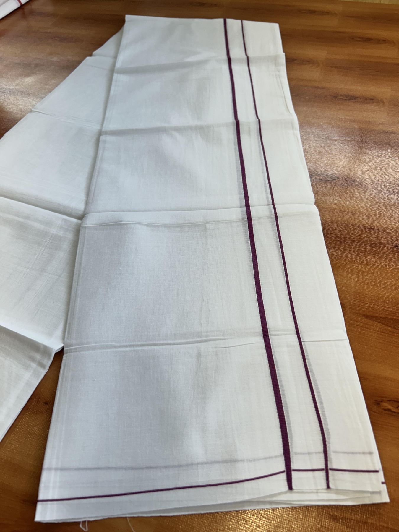 Single Pure White Mundu/Dhoti - KaithariKada Balaramapuram Pure Cotton - 70x30 - 0.3 Inch  Wine Purple Kara 1.90 mtr (4 muzham) - 13 KK5418 PMC