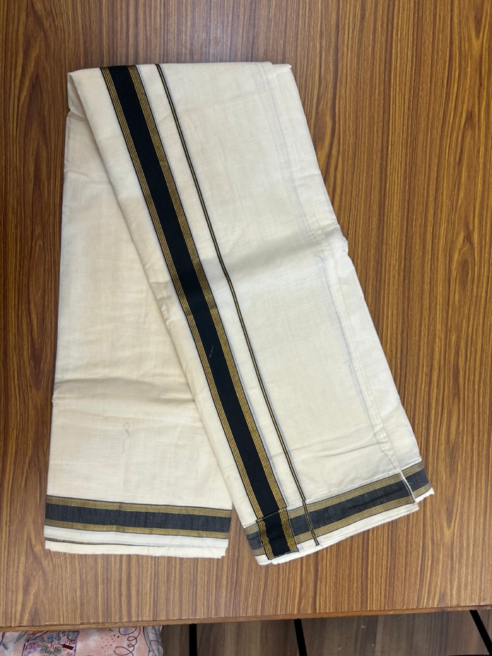 20% Discount ! KaithariKada Balaramapuram Mixed Cotton Double Off white - (Ubleached) Mundu/Dhoti  VELCRO Mundu/Dhoti  - (80s) -  1.5 inch Gold Kasavu & Black Striped kara 4mtr (8.5 muzham) - 5 KK5284 PMC