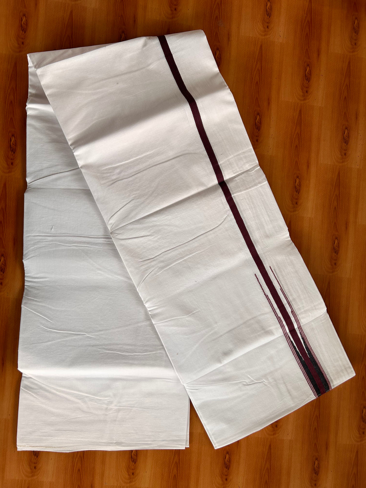 Short Dhoti Special! Kaitharikada.com - 20% Discount! Balaramapuram Double Pure White  Mundu/Dhoti - 100X100 - 1 inch Kara & 50 inches Height Puliyilakkara Dark Maroon & Black Striped Chutty Kara - 44KK5224 ASH