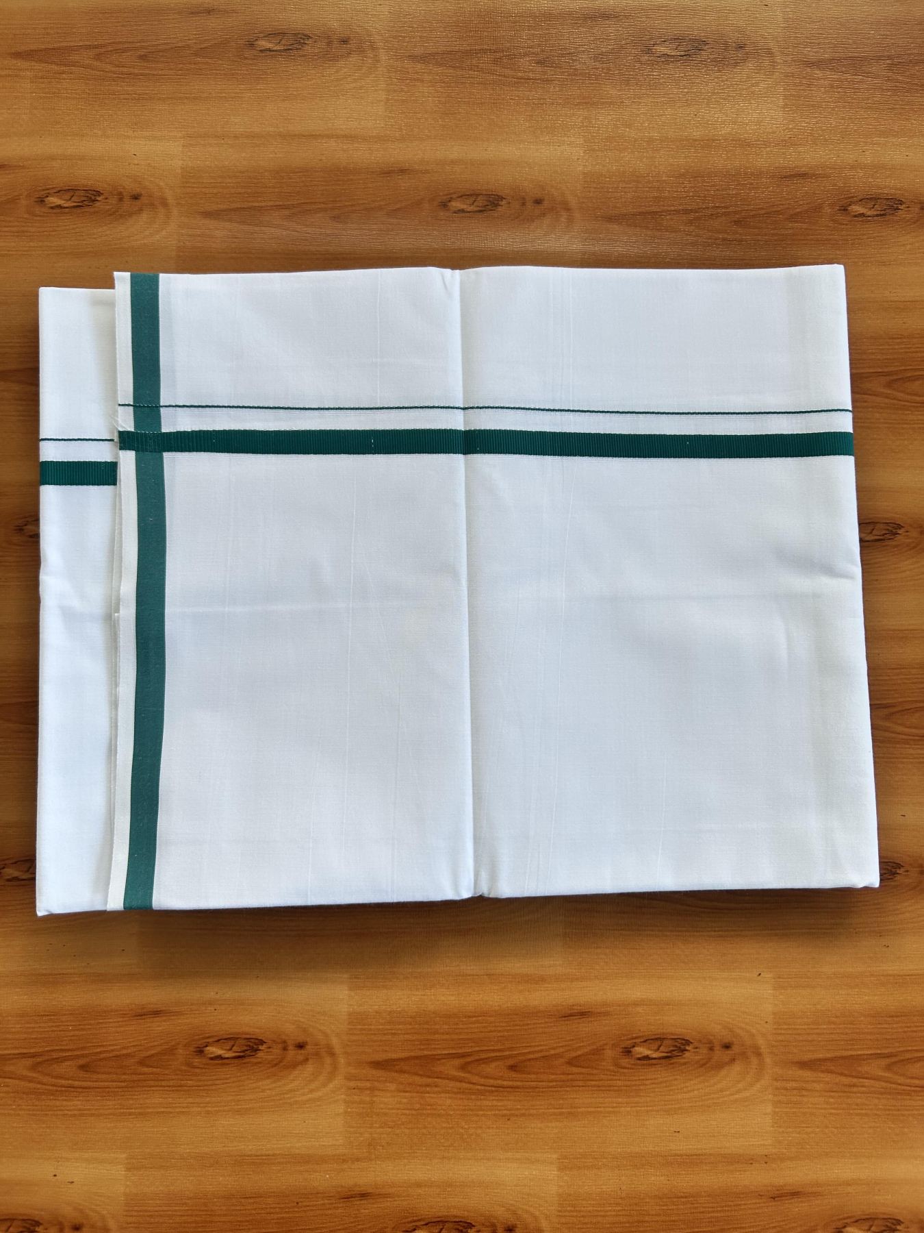 Single Pure White 100% Pure Cotton Mundu/Dhoti - 8% Discount! KaithariKada Mill Bleached - 40s - 1 cm Dark Green Kara (2 meter / 4 muzham) - 11 KK5467 MC