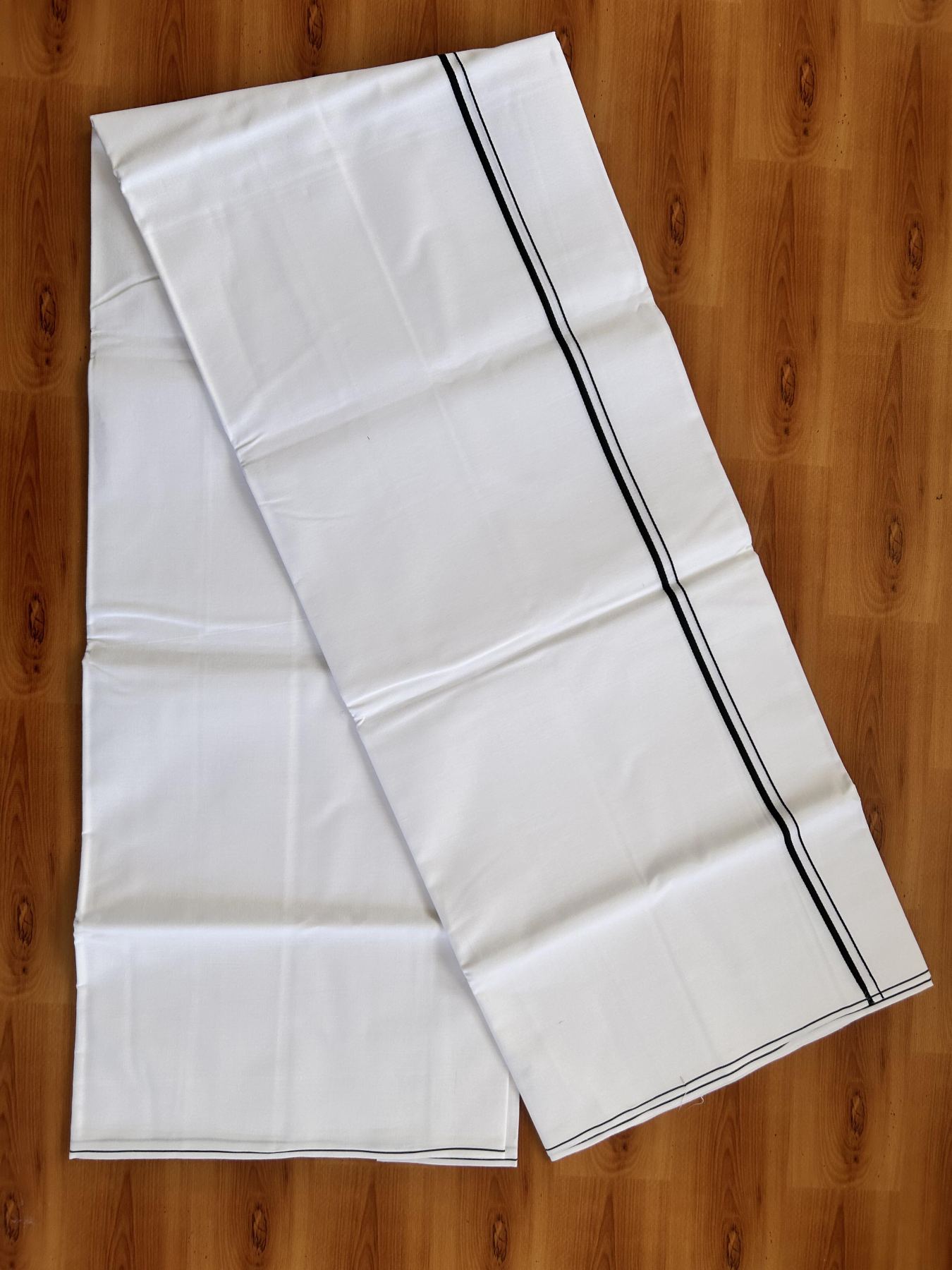 Single Pure White 100% Pure Cotton Mundu/Dhoti - 8% Discount! KaithariKada Mill Bleached - 40s - 0.5 cm Black Kara (2 meter / 4 muzham) - 12 KK5467 MC