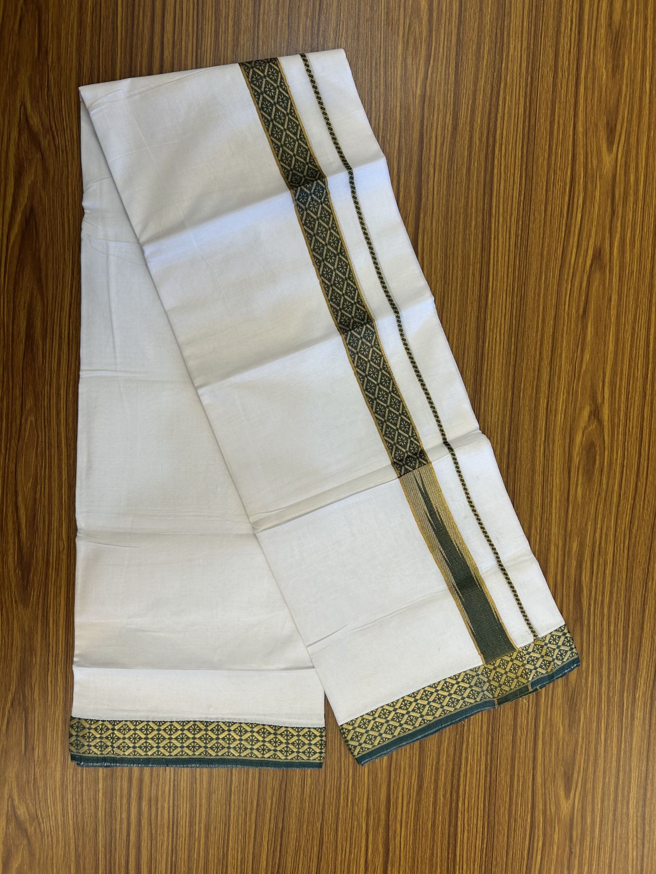 20% Discount ! KaithariKada Balaramapuram 100% Pure Cotton Double Pure White Mundu/Dhoti - 100x80 - 1.25 inch Puliyilakkara Gold Kasav & Green Jacquard Design Chutty kara 3.90 mtr (8 Muzham) - 19 KK5321 CJT