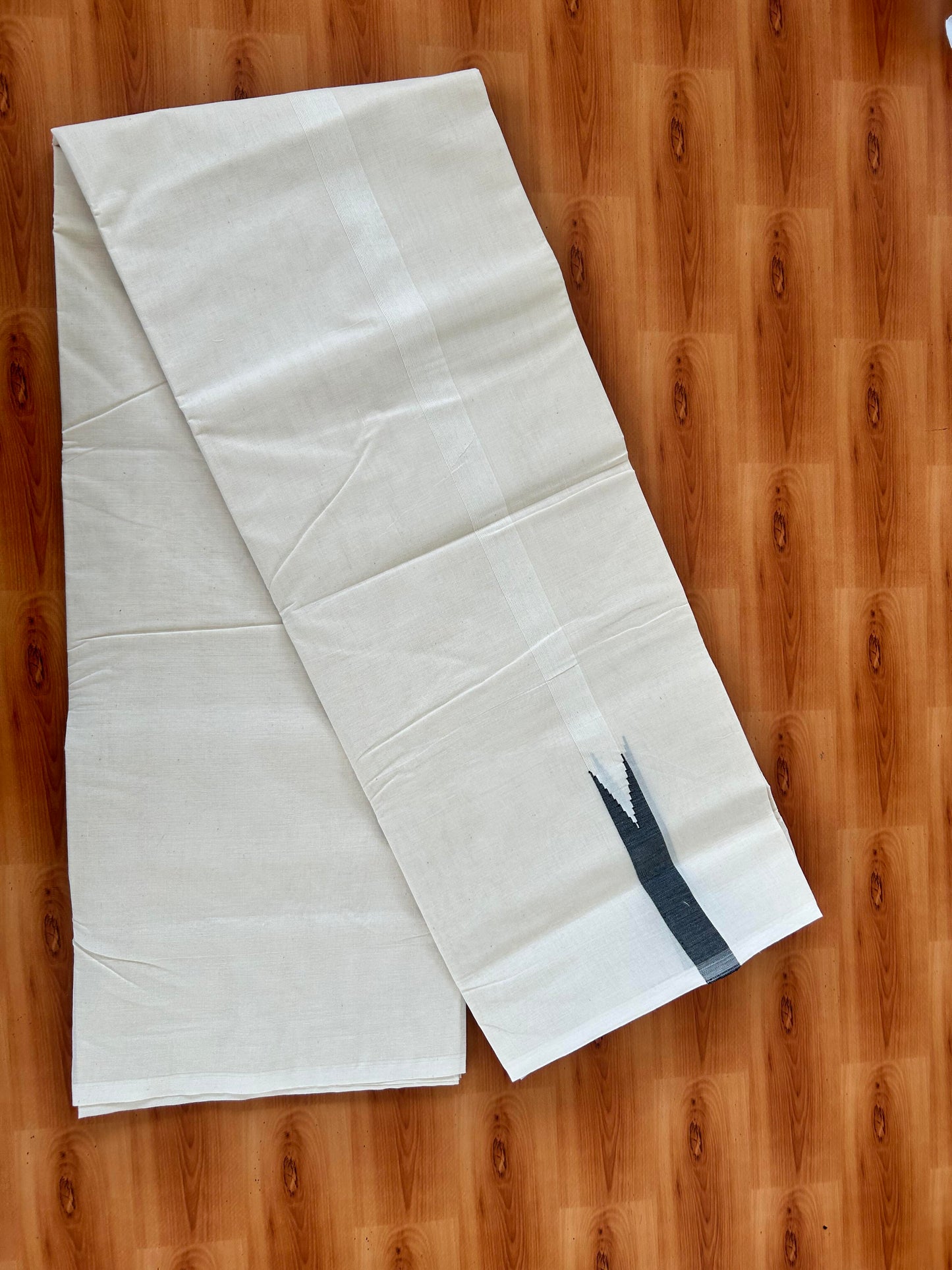 Double Off white Mundu/Dhoti - 20% Discount! KaithariKada Balaramapuram 100% Cotton - 100x100 - 1 inch Puliyilakkara Black Chutty Kara - 4 mtr (8.5 muzham) - 11 KK5420 ASH