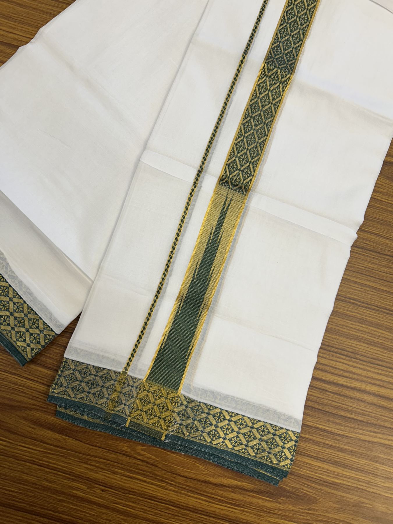 20% Discount ! KaithariKada Balaramapuram 100% Pure Cotton Double Pure White Mundu/Dhoti - 100x80 - 1.25 inch Puliyilakkara Gold Kasav & Green Jacquard Design Chutty kara 3.90 mtr (8 Muzham) - 17 KK5321 CJT