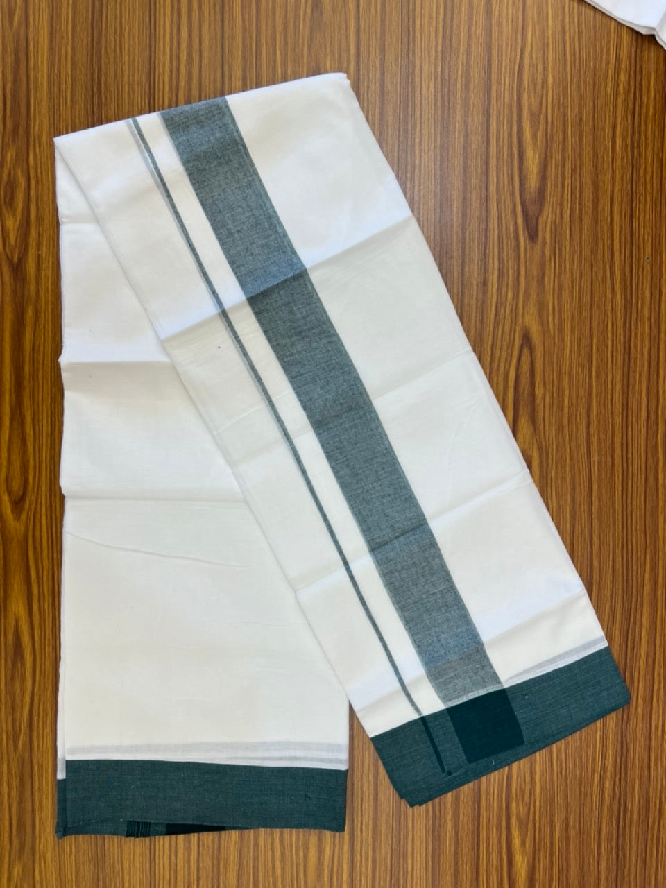 20% Discount! KaithariKada Balaramapuram 100% Cotton Double Pure white Mundu/Dhoti- 60s - 2.25 inch Bottle Green One Side Chutty kara - 3.90mtr ( 8 muzham) - 83 KK5279 CKS