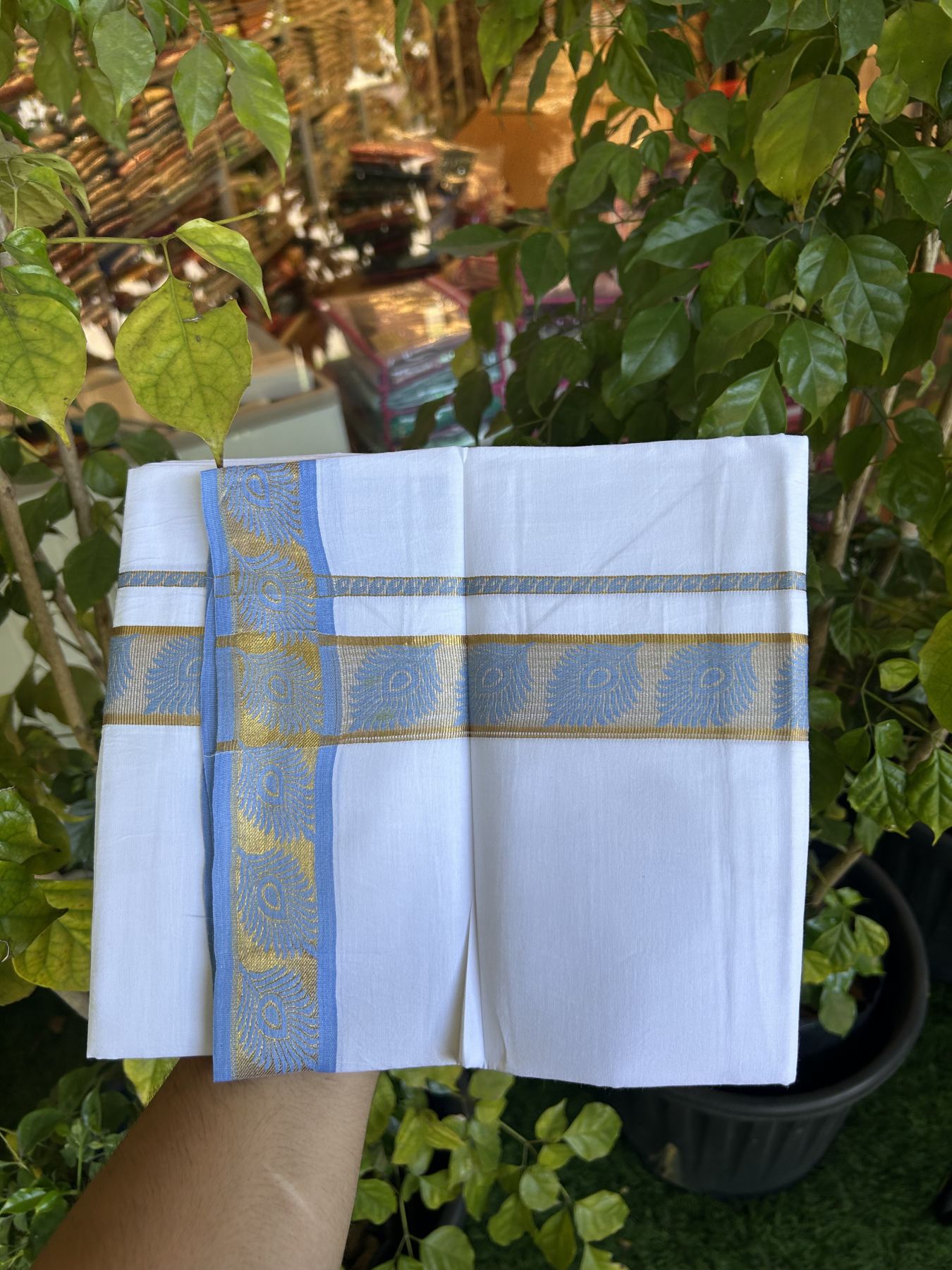 20% Discount ! KaithariKada Balaramapuram 100% Cotton Single Pure White Mundu/Dhoti - 30X70 - 1.5 inch Gold Kasav & Light Blue Peacock Feather Jacquard Design kara 1.90 mtr (4 Muzham) - 4 KK5321 CJT