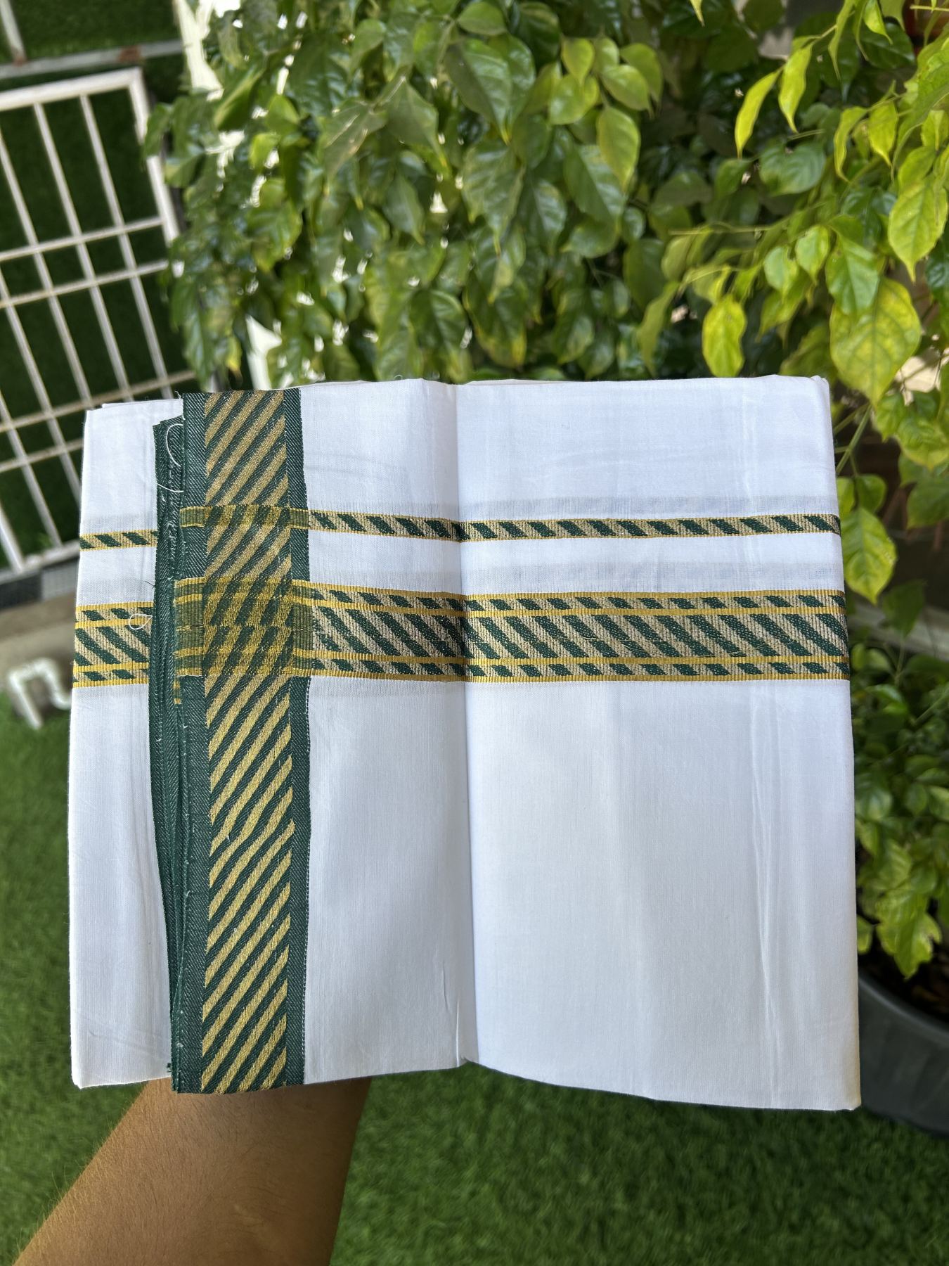 20% Discount ! KaithariKada Balaramapuram 100% Pure Cotton Single Pure White Mundu/Dhoti - 30X70 - 1 inch Gold Kasav & Green Jacquard Design kara 1.90 mtr (4 Muzham) - 9 KK5321 CJT