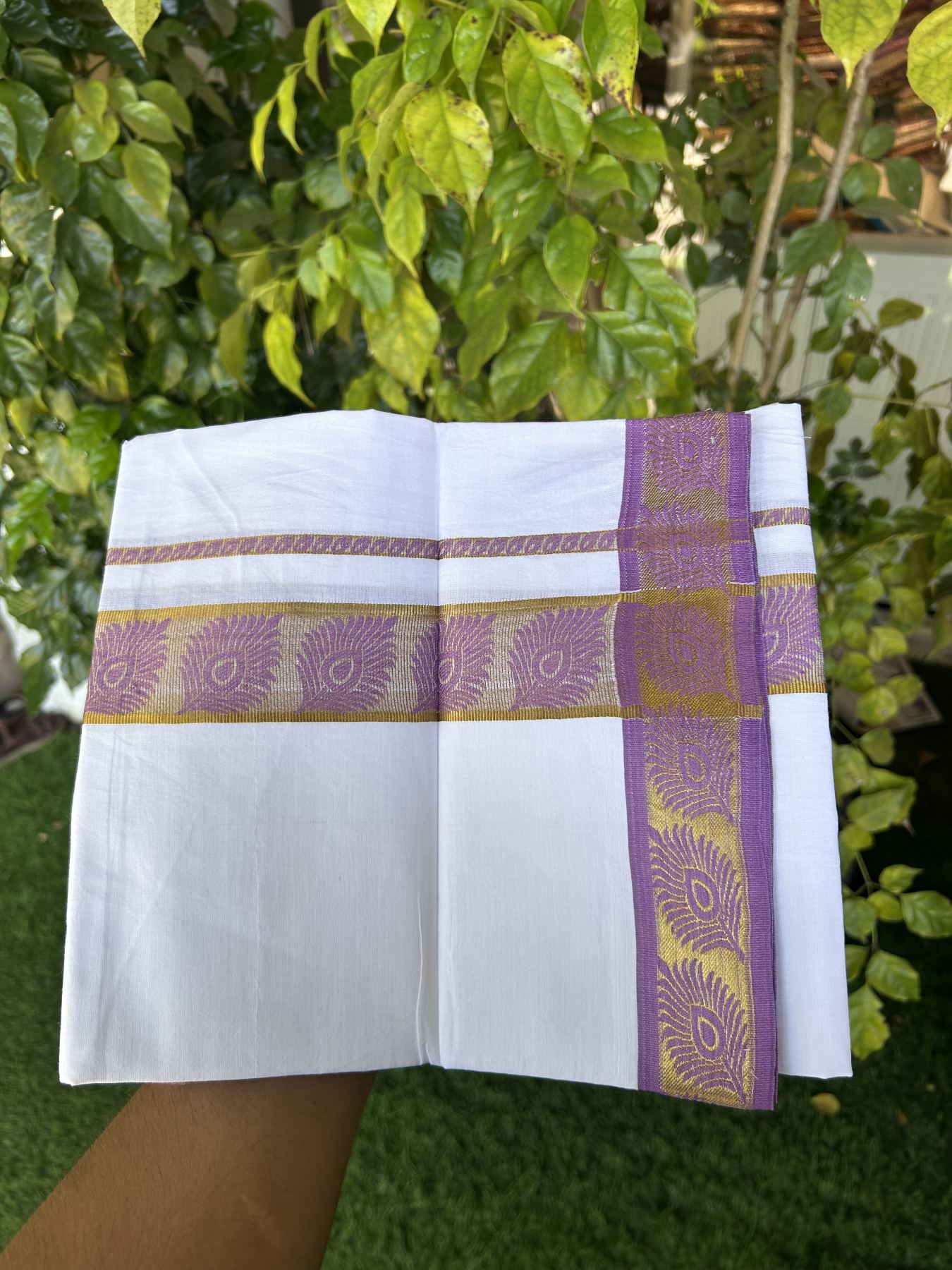 20% Discount ! KaithariKada Balaramapuram 100% Pure Cotton Single Pure White Mundu/Dhoti - 30X70 - 1.5 inch Gold Kasav &amp; Lavender Magenta Peacock Feather Jacquard Design kara 1.90 mtr (4 Muzham) - 8 KK5321 CJT