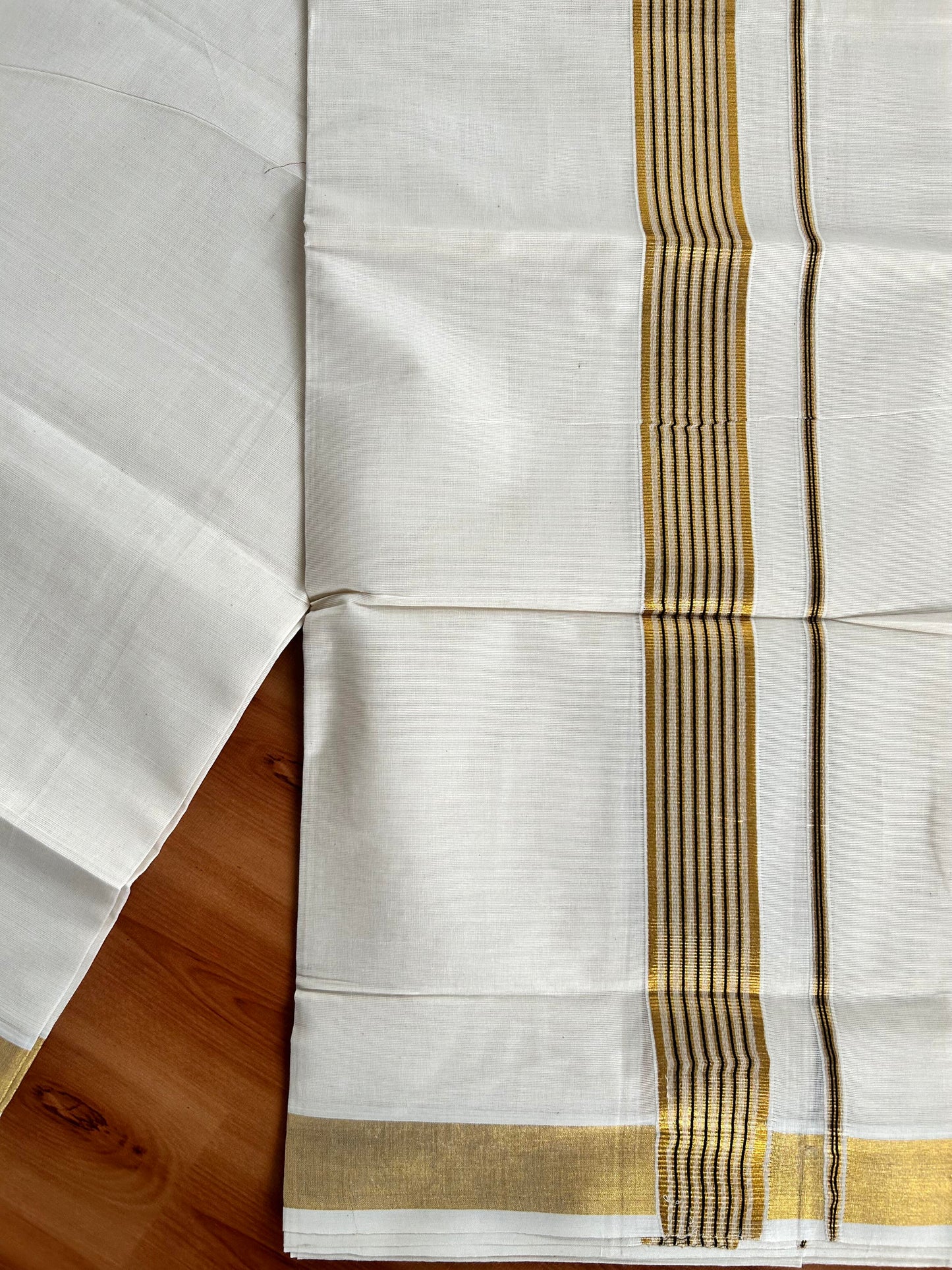 Double Off White Mundu/Dhoti -20% Discount! Kaitharikada Balaramapuram - 100x80 - 1.5 Inch Gold Kasav & Black Stripes Kara 4 mtr (8.5 muzham) - 23 KK5417 VAS