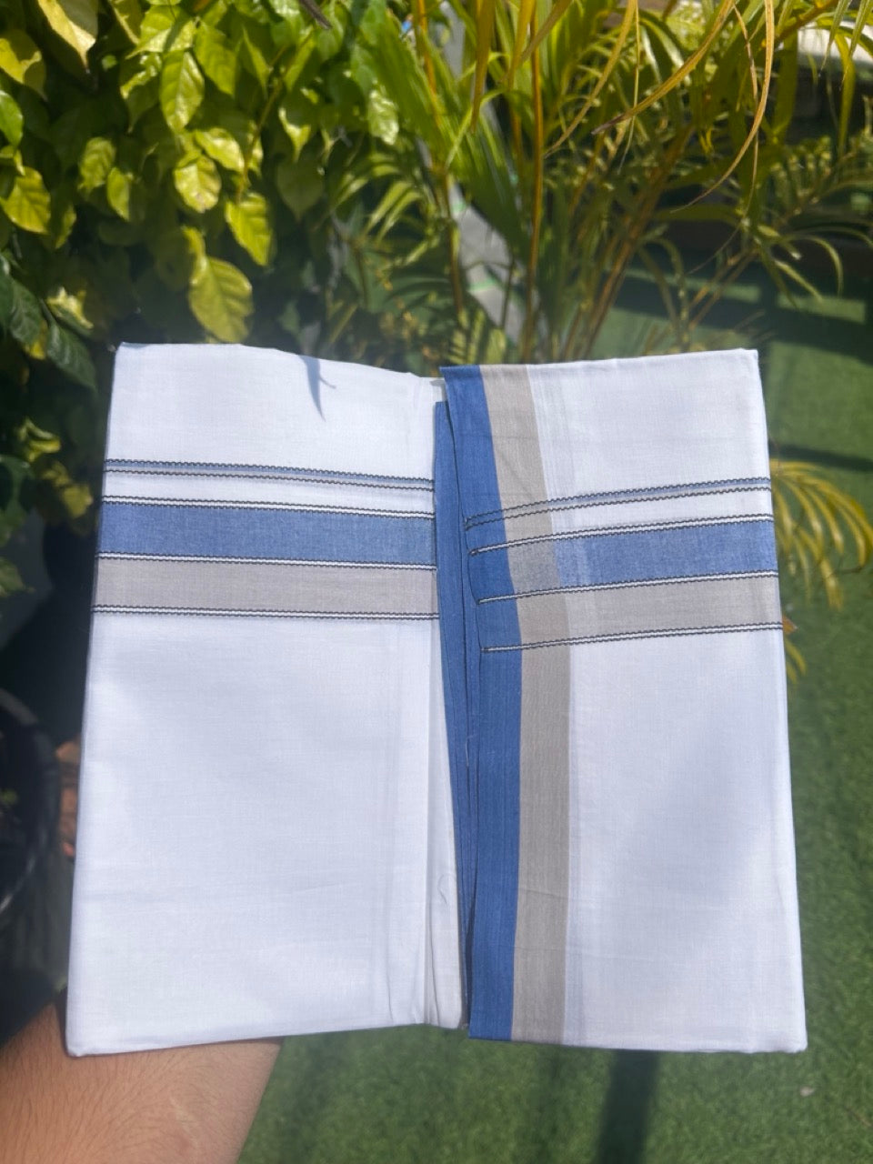 28% DISCOUNT! KaithariKada Balaramapuram 100% Cotton PURE WHITE Double Mundu/Dhoti-100x80- 1.75 inch Blue & Gray shaded designer kara - 4KK5134THI