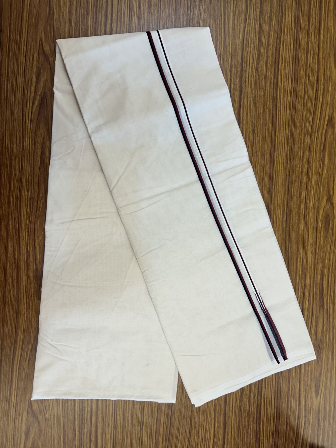 DMK Veshti - 20% Discount ! KaithariKada 100% Cotton off white Double - (Unbleached) Mundu/Dhoti - 100X100 - 0.25 Inch Puliyilakkara Black & Maroon chutty - 2 KK5323 ASH