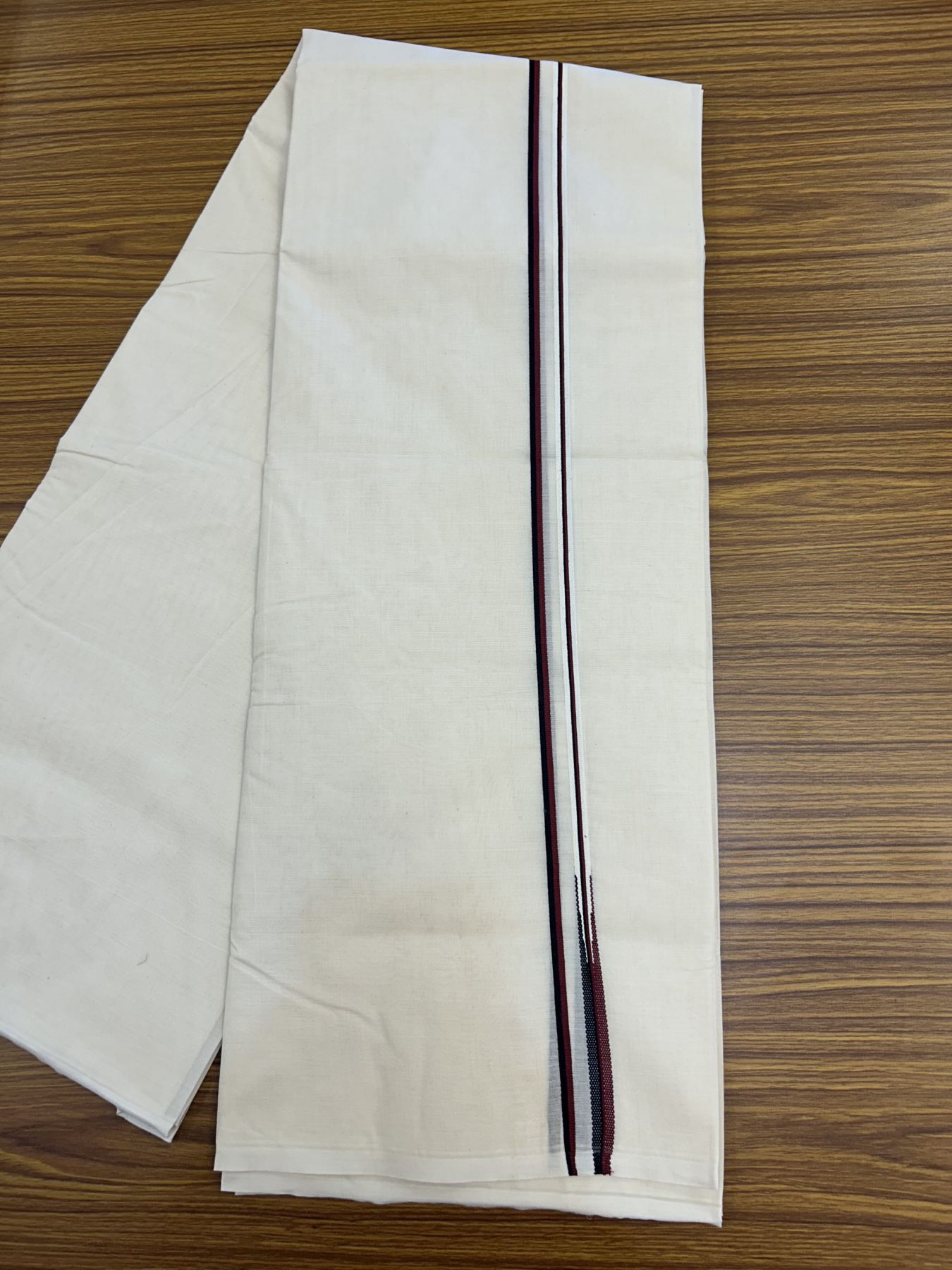 DMK Veshti - 20% Discount ! KaithariKada 100% Cotton off white Double - (Unbleached) Mundu/Dhoti - 100X100 - 0.25 Inch Puliyilakkara Black & Maroon chutty - 2 KK5323 ASH