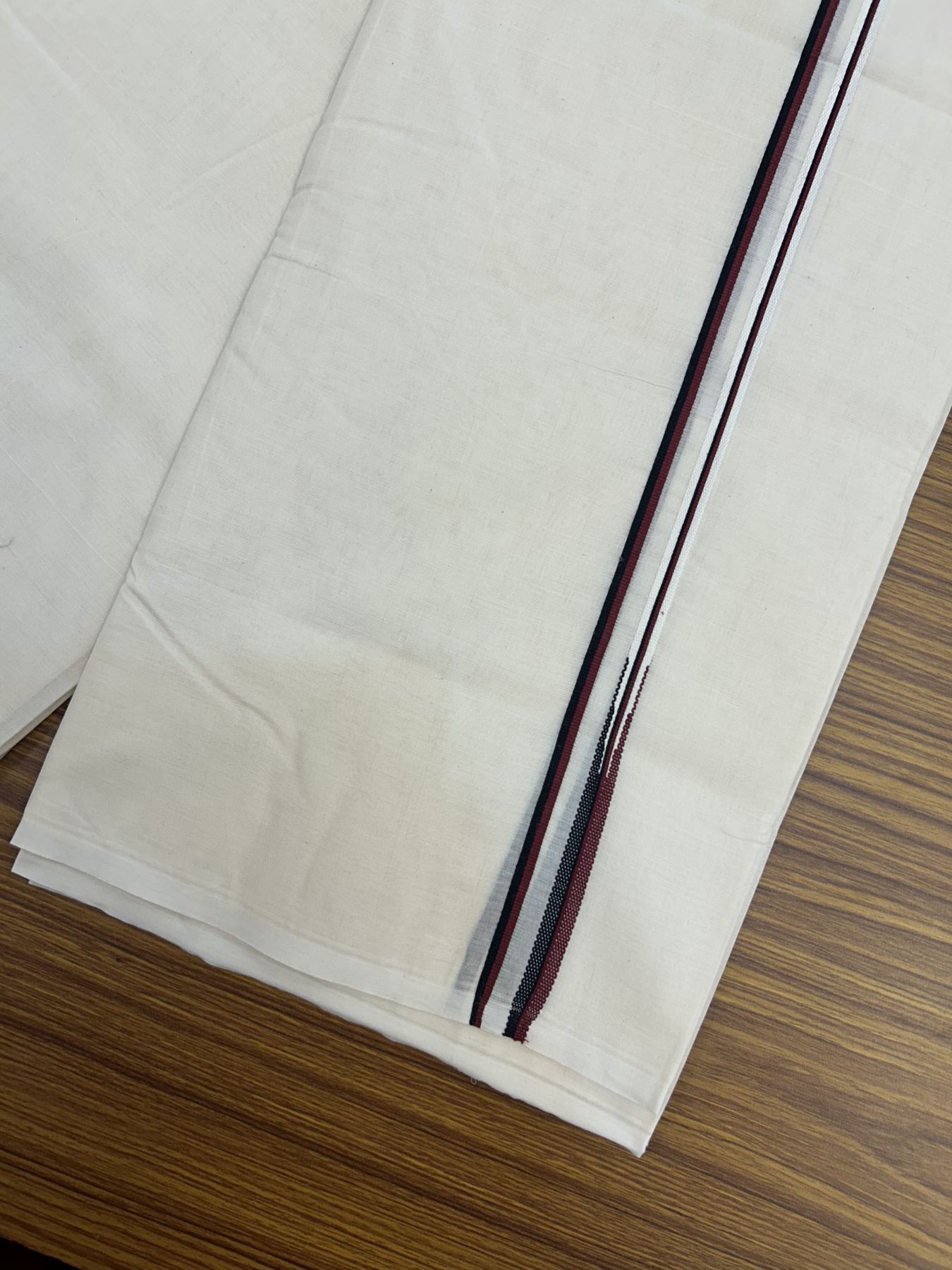 DMK Veshti - 20% Discount ! KaithariKada 100% Cotton off white Double - (Unbleached) Mundu/Dhoti - 100X100 - 0.25 Inch Puliyilakkara Black & Maroon chutty - 2 KK5323 ASH