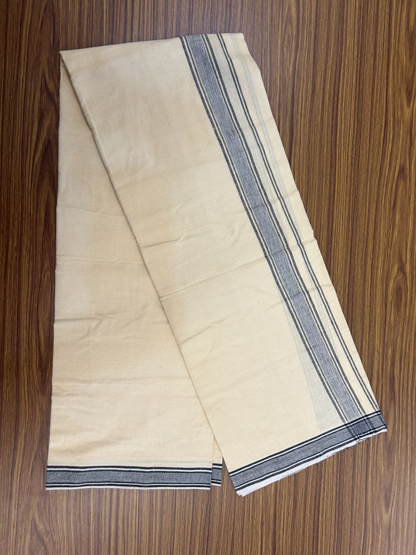 Kannur Kavi - 36% Discount !! 95% cotton 5 % Polyster - Single Kaily / Lungi - 60s - 1.25 inch Black shaded striped kara with Light Yellow colour Body 1.90 mtr (4 muzham) - 8 KK5323 KUT