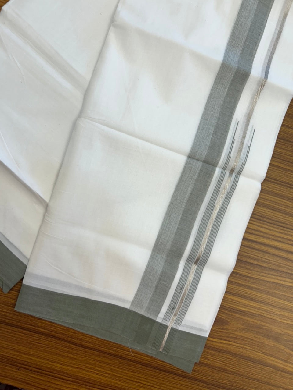 20% Discount ! Kaitharikada Balaramapuram 100% Pure Cotton Double Pure White Mundu/Dhoti - 100x80 - 1.5 inch Silver Kasav Moss Green striped chutty 3.90 mtr (8.5 muzham) - 86 KK5287 PMC