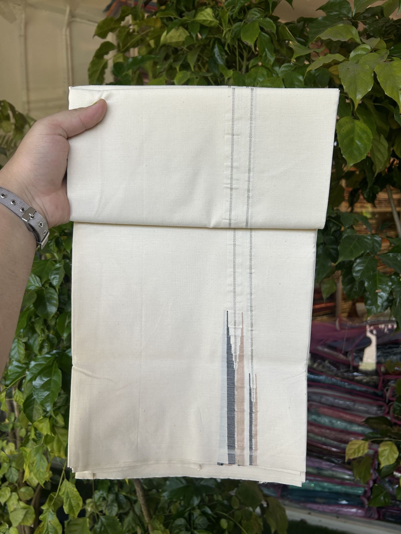 20% Discount! KaithariKada 100% Cotton off white Single - (Unbleached) Mundu/Dhoti Twisted 100s Thread- 100X100 - 0.5 inch Puliyilakkara Silver Kasav Cream & Black Chutty kara - 6 KK5323 ASH