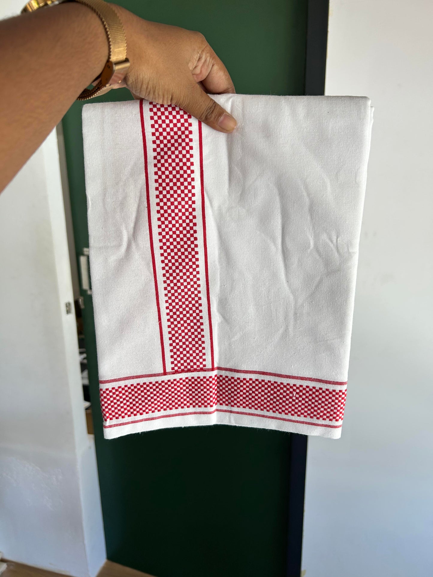 Kaitharikada - Single Kaily / Lungi - Mixed Cotton - 40s twisted - 2 inch Red Check Printed Design Kara with White colour body (2 meter / 4 muzham) -  41 KK8062 GAN