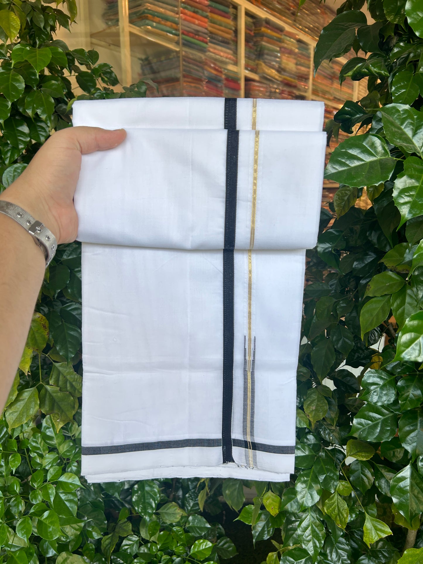 25% Discount!! New Ultra Pure White Thread Handloom - Kerala Handloom - 100% Mercerised Cotton Double Mundu/Dhoti - 120 twisted warp x 80s weft - 1 cm Pure Jerry Gold Kasav & Black Puliyilakkara Chutty 3.80 mtr ( 8 Muzham) - 71 KK5353 REA