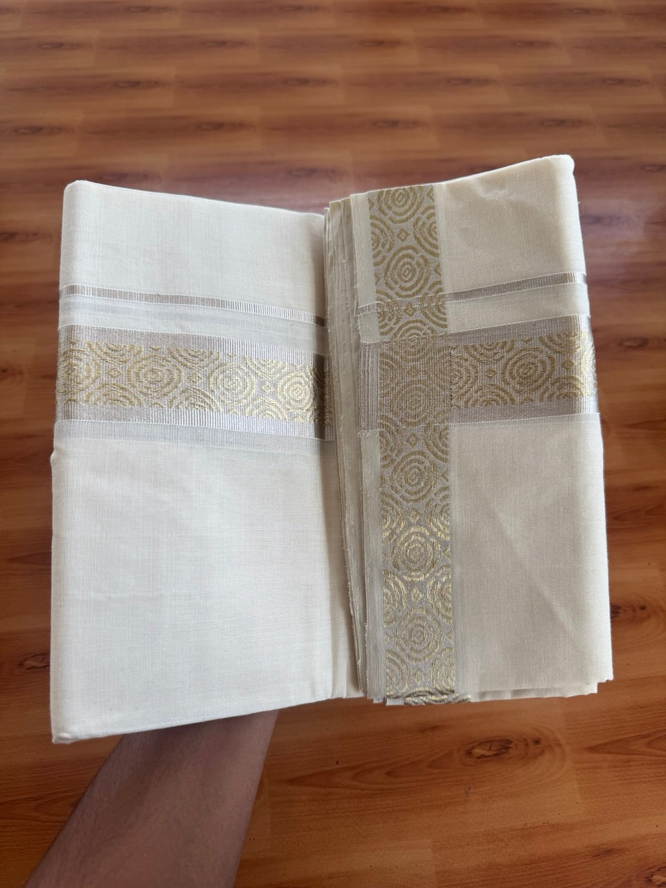 25% Discount ! Kaitharikada Handloom Unakkupaav - Kerala Handloom - 100% Pure Cotton Off White - (Unbleached) Double Mundu/Dhoti - 100x80 - 1.75 inch Light Gold Kasav & Silver Kasav Jacquard Design Kara 4 mtr (8.5 Muzham) - 8 KK5503 SOM