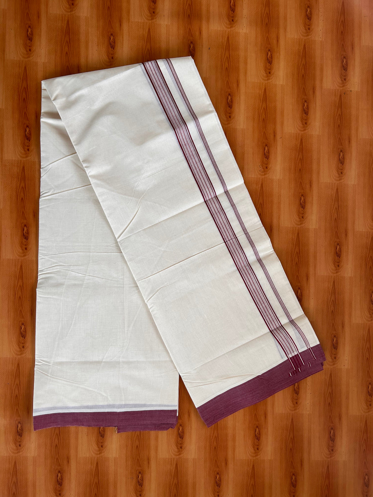 Double Off White (Unbleached) Mundu/Dhoti - 20% Discount! Kaitharikada 100% Pure Cotton - 100x80 - 1 inch Silver Kasav & Maroon striped shaded Kara 4 mtr (8.5 muzham) - 9 KK5540 PMC