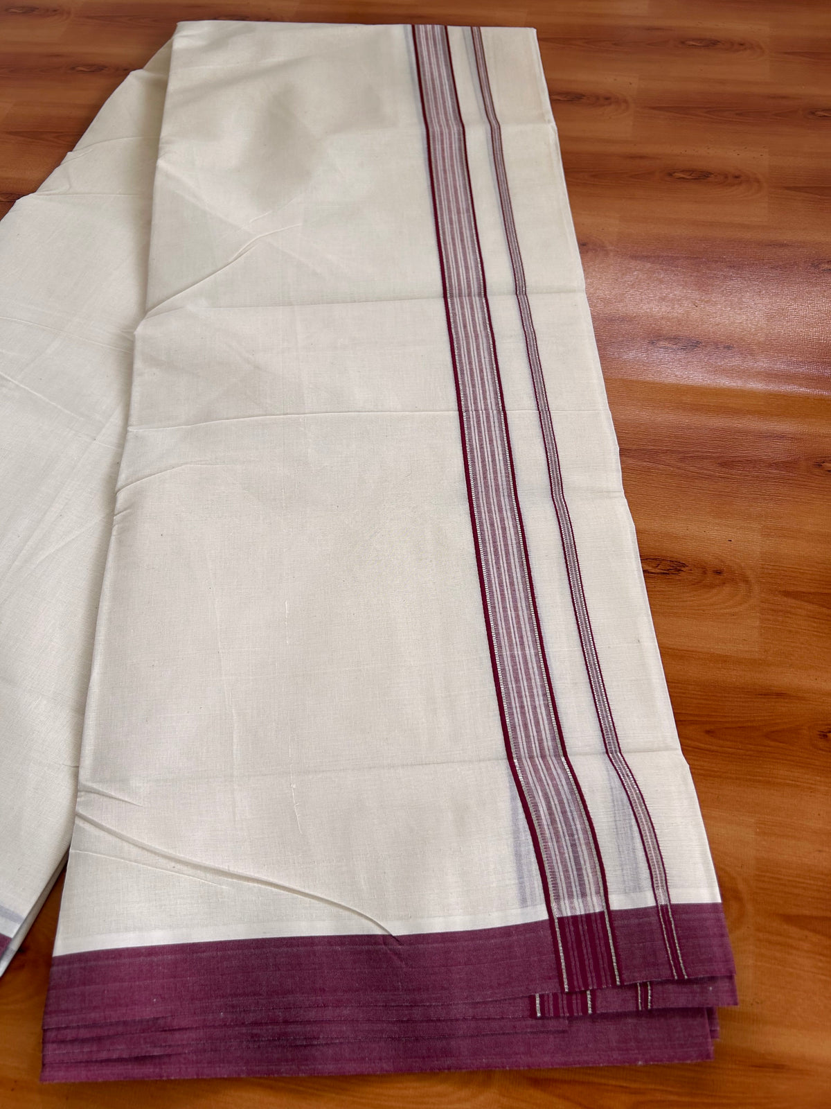 Double Off White (Unbleached) Mundu/Dhoti - 20% Discount! Kaitharikada 100% Pure Cotton - 100x80 - 1 inch Silver Kasav & Maroon striped shaded Kara 4 mtr (8.5 muzham) - 9 KK5540 PMC