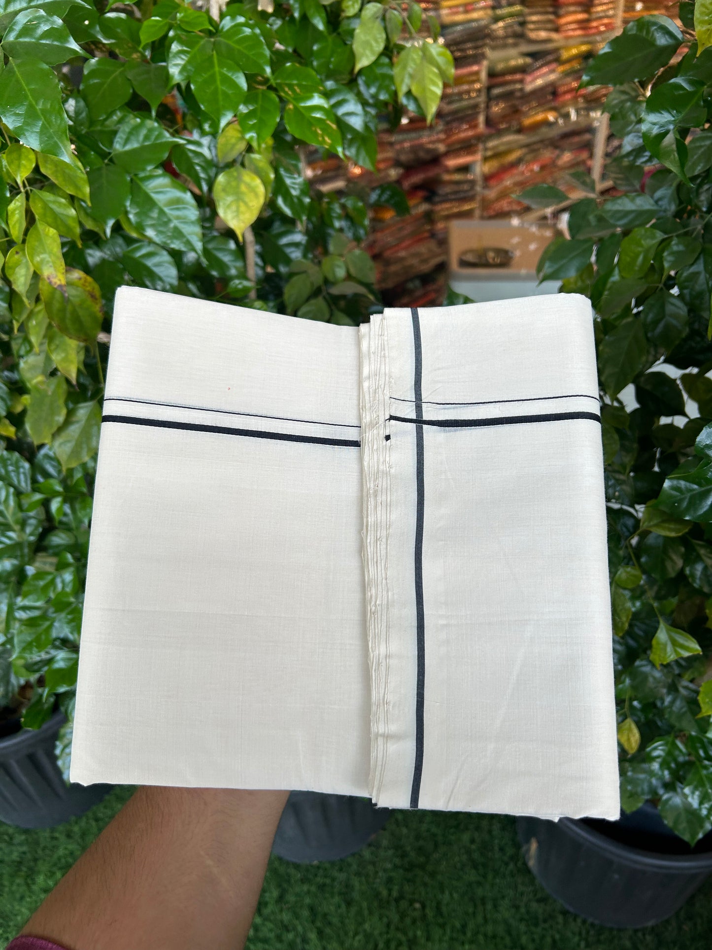 25% Discount!! KaithariKada Handloom Unakkupaav - Kerala Handloom - 100% Pure Cotton Off White - (Unbleached) Double Mundu/Dothi - 100x80 - 0.5 cm Black Kara 4 mtr (8.5 muzham) - 64 KK5353 REA